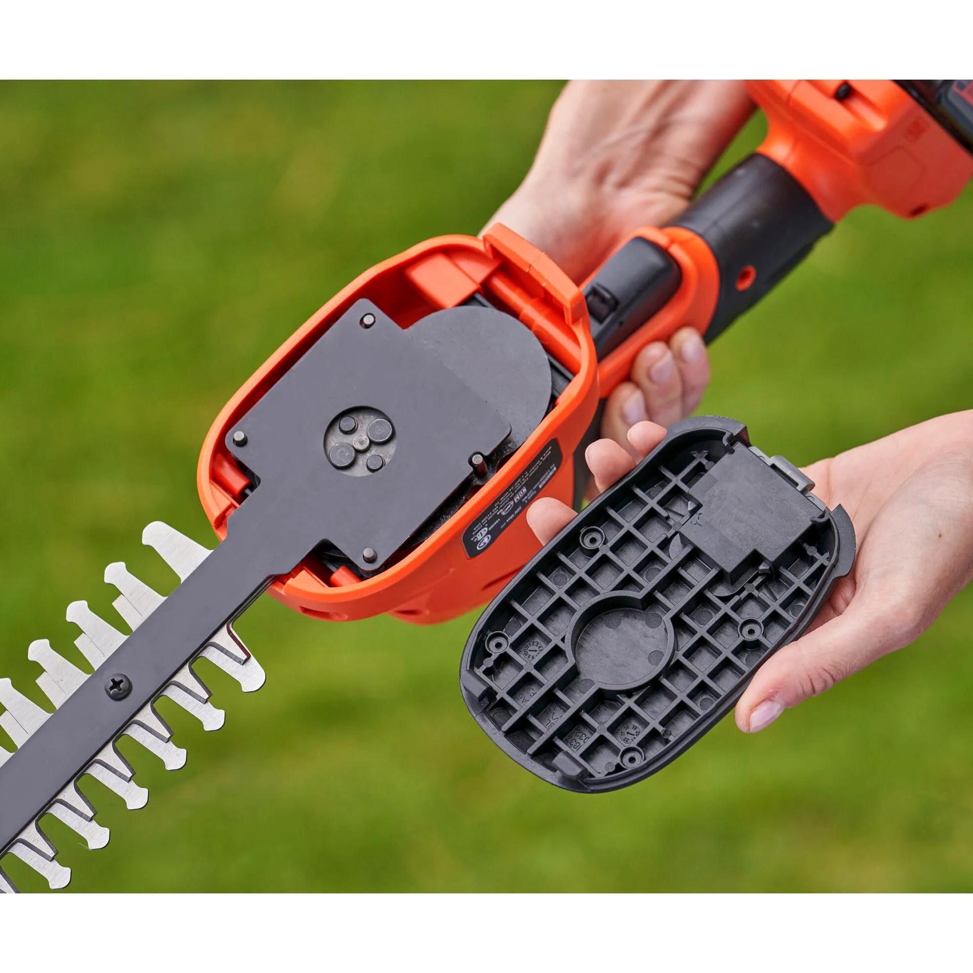 Kit tijera cortacésped + arreglasetos con una batería 18V 2Ah Litio