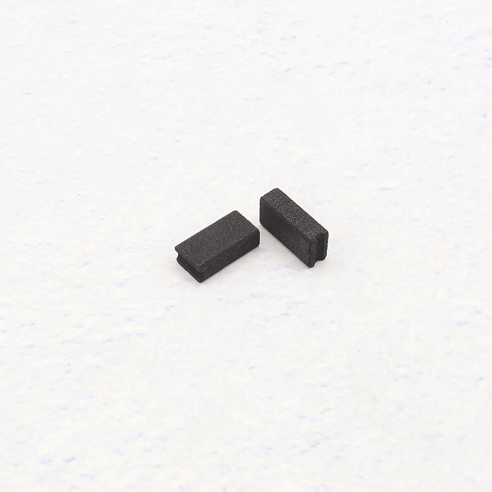 Lot de 2 paires de balais de charbon CB153 pour moteur électrique Bosch 15 x 8 x 5 mm