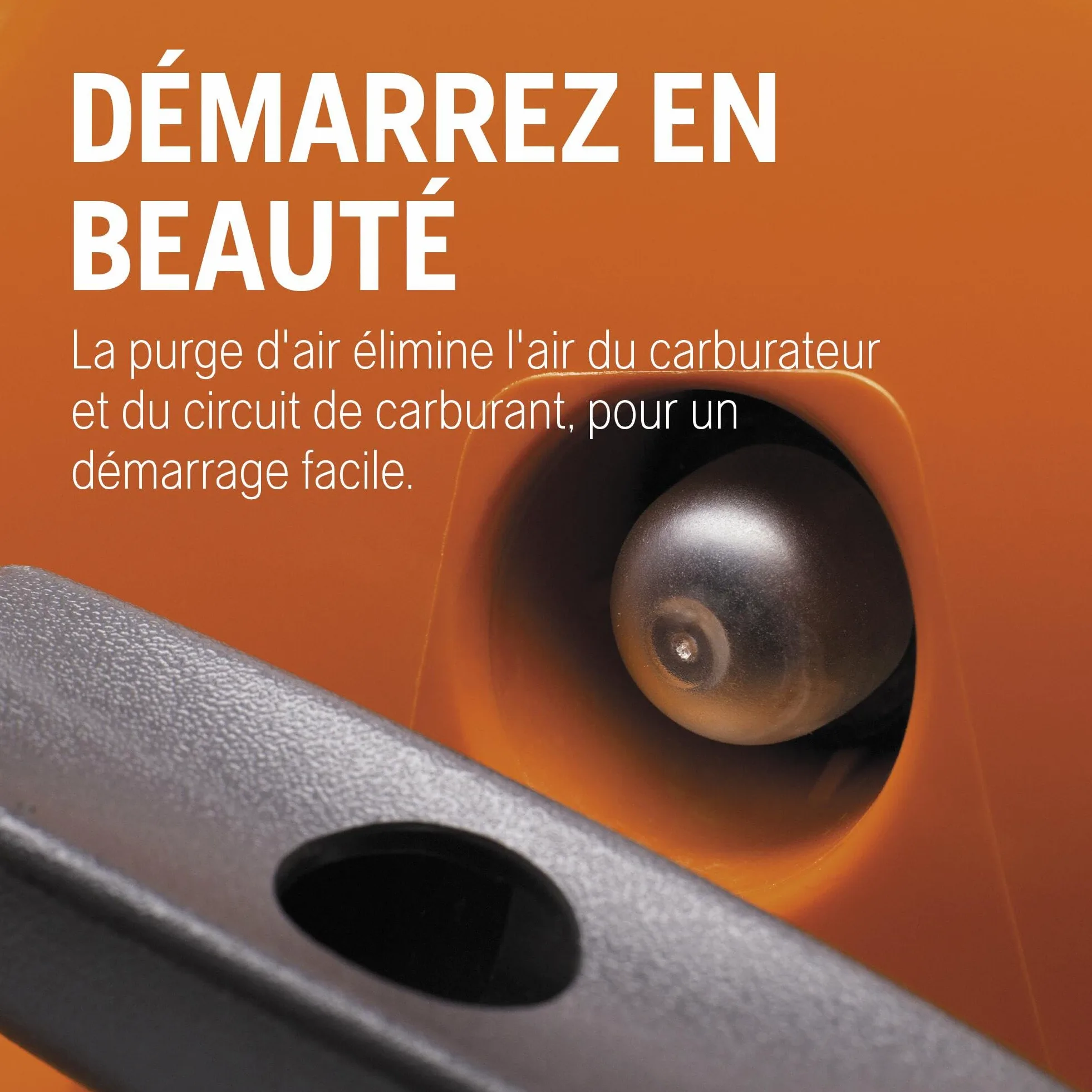 Husqvarna 130 : Tronçonneuse thermique 38 cm³ X-Torq®, guide-chaîne 35 cm, LowVib®. Idéale pour l’entretien du jardin et la coupe de bois de chauffage.