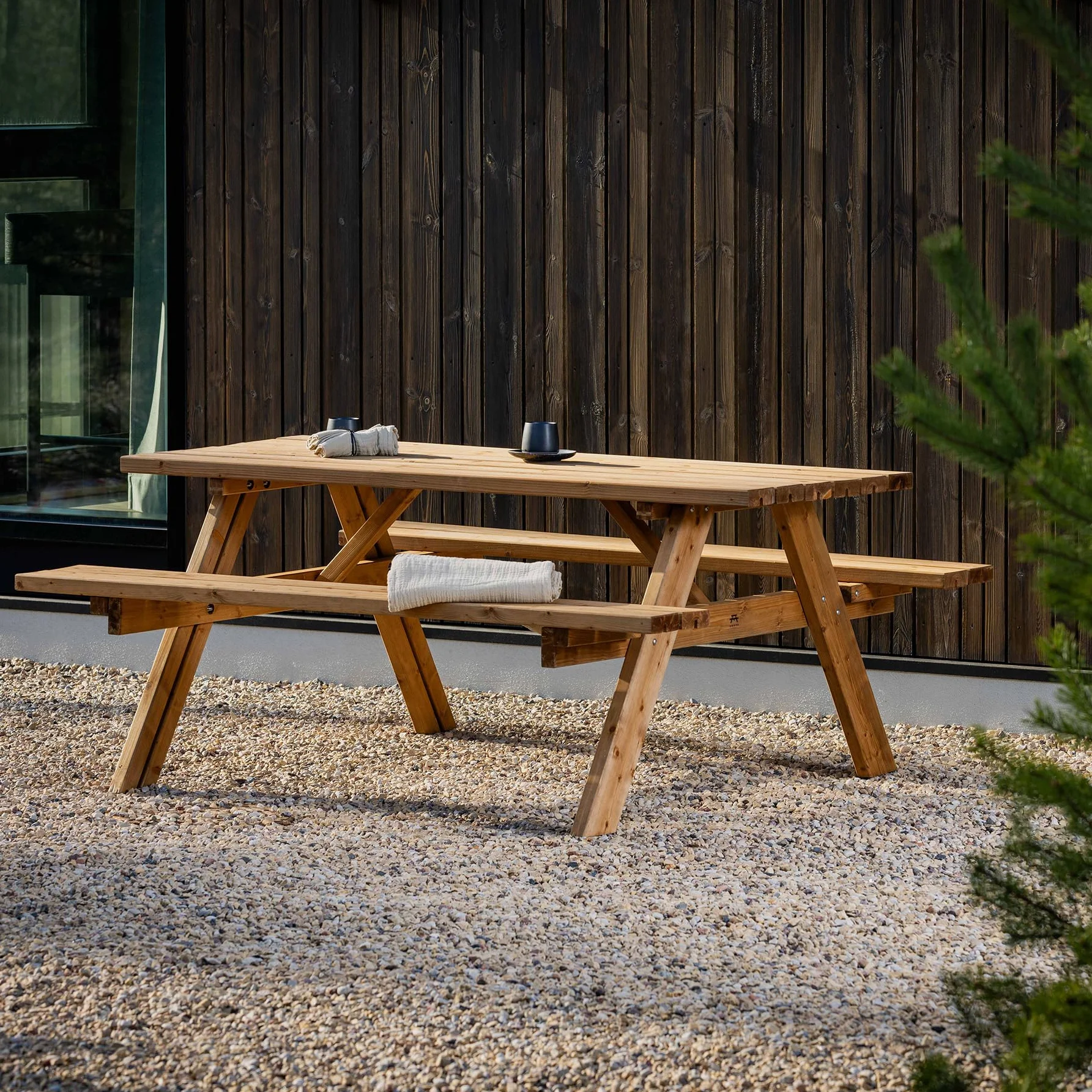 AMATA Table de Pique-Nique Classique pliante Bois résistant aux intempéries Jardin Terrasse