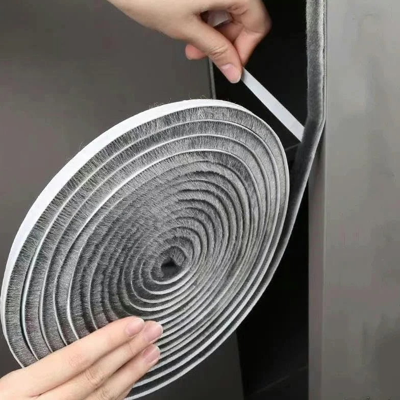 Joint d'étanchéité auto-adhésif en poils de laine pour porte et fenêtre 7/9 x 5 mm 9 mm 12 mm 15 mm 23 mm Gris Blanc Brun-gris