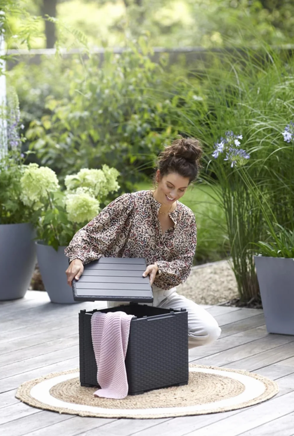 Keter Table de Jardin Table de Rangement Graphite 41 cm x 41 cm x 41 cm Gris