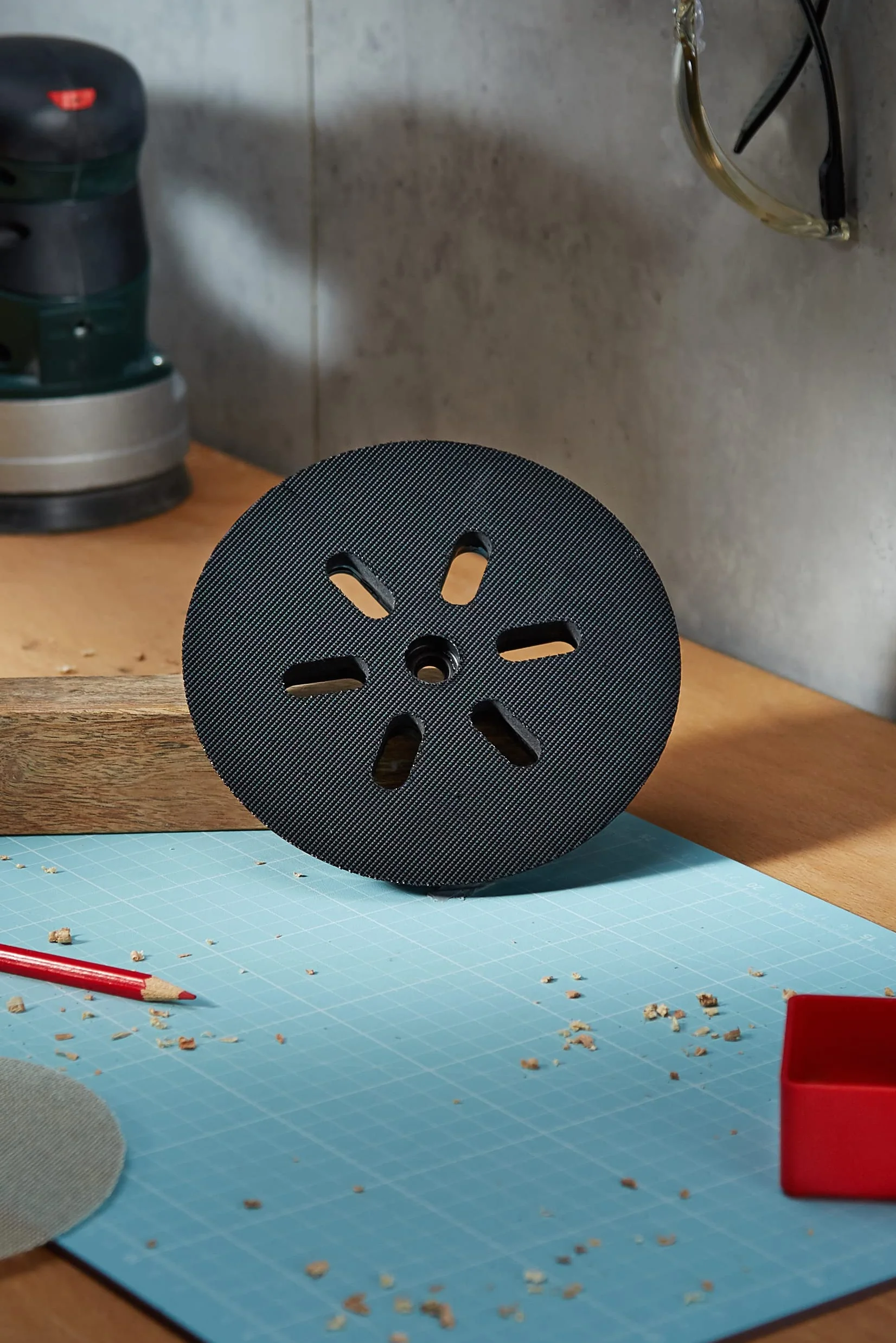 Bosch Disque abrasif pour ponceuse 150 mm Dureté moyenne