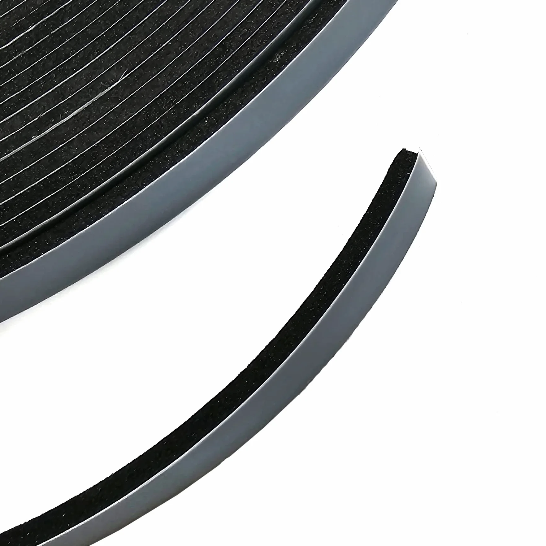 EPDM Mousse noire autocollant 10 m rouleau 6 mm x 2 mm