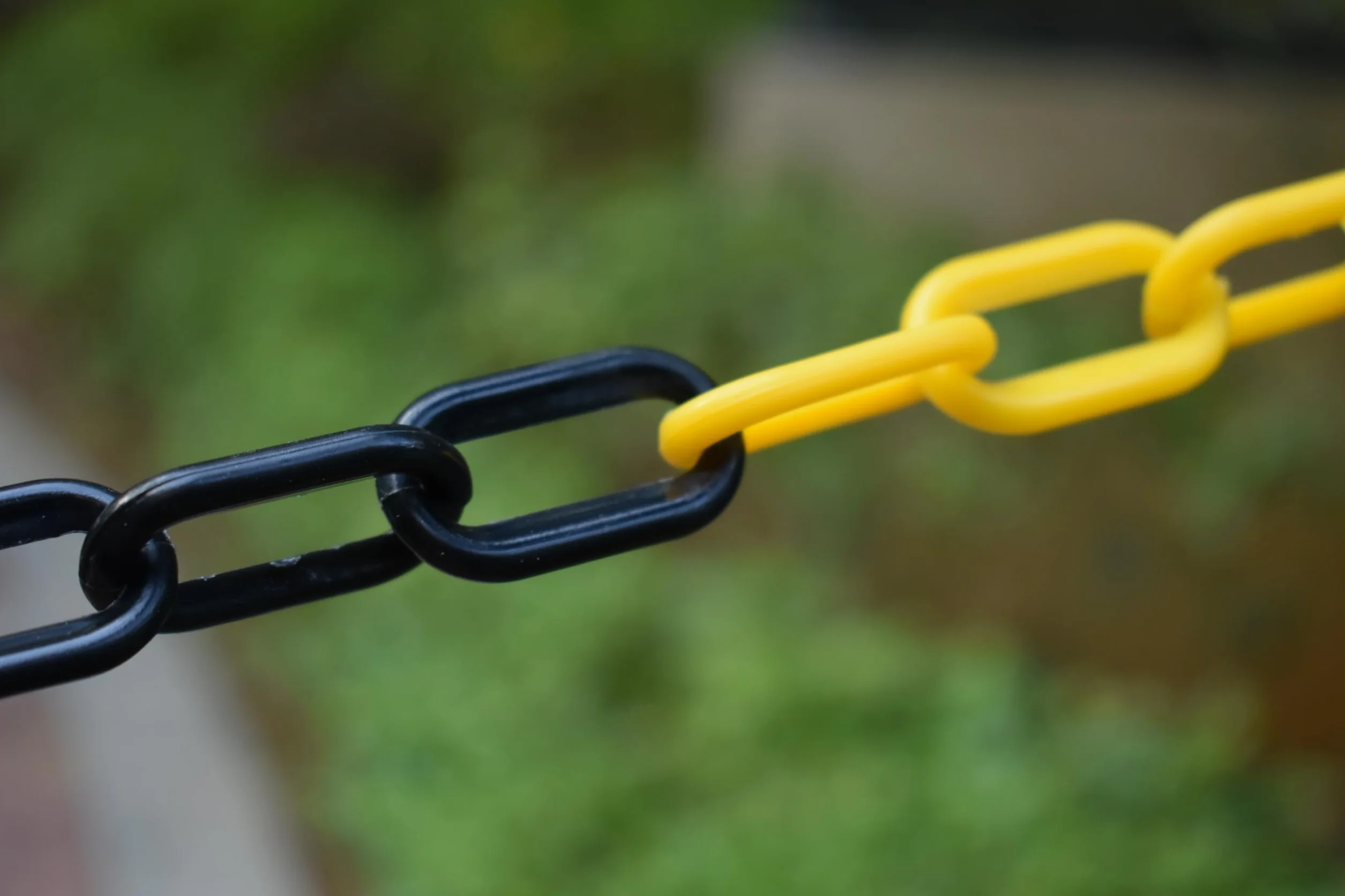 Chaîne d'arrêt plastique noir et jaune 6mm x 25m Sécurité Haute Visibilité