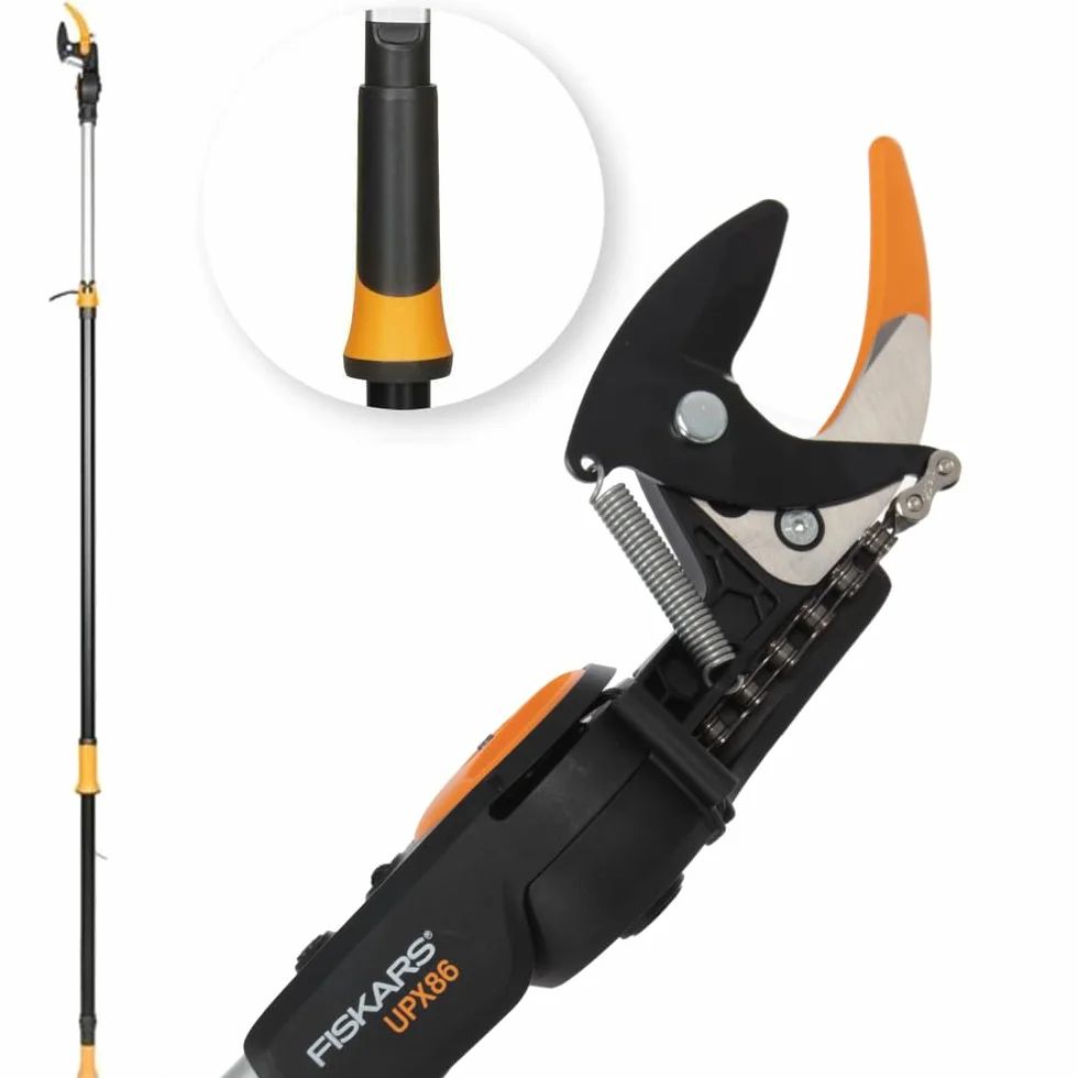 Fiskars Coupe-Branches Multifonctions Télescopique, pour Bois vert et Rameaux, Revêtement antiadhésif, Lame en acier/manche en aluminium, longueur 2,4 - 4 m, noir/orange, UPX86, 1023624