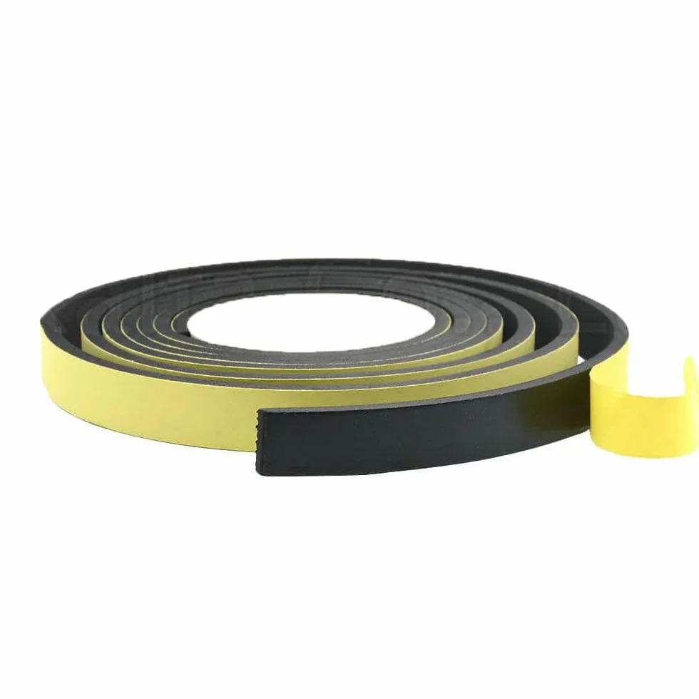 Bande adhésive simple face en mousse de caoutchouc éponge imperméable 5 m x 8 mm x 1 mm pour joint de porte fenêtre