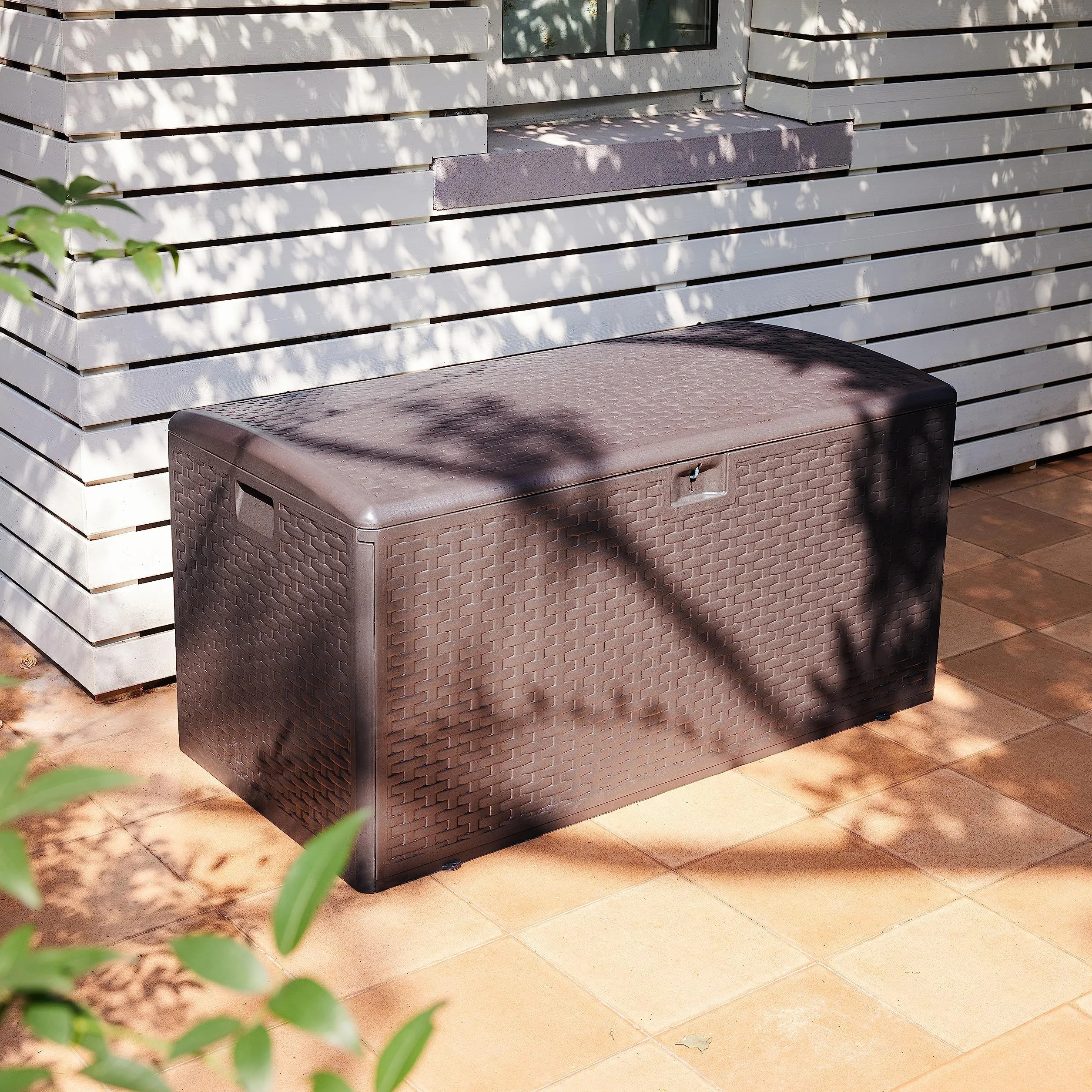 Amazon Basics Coffre de rangement 375 L Marron