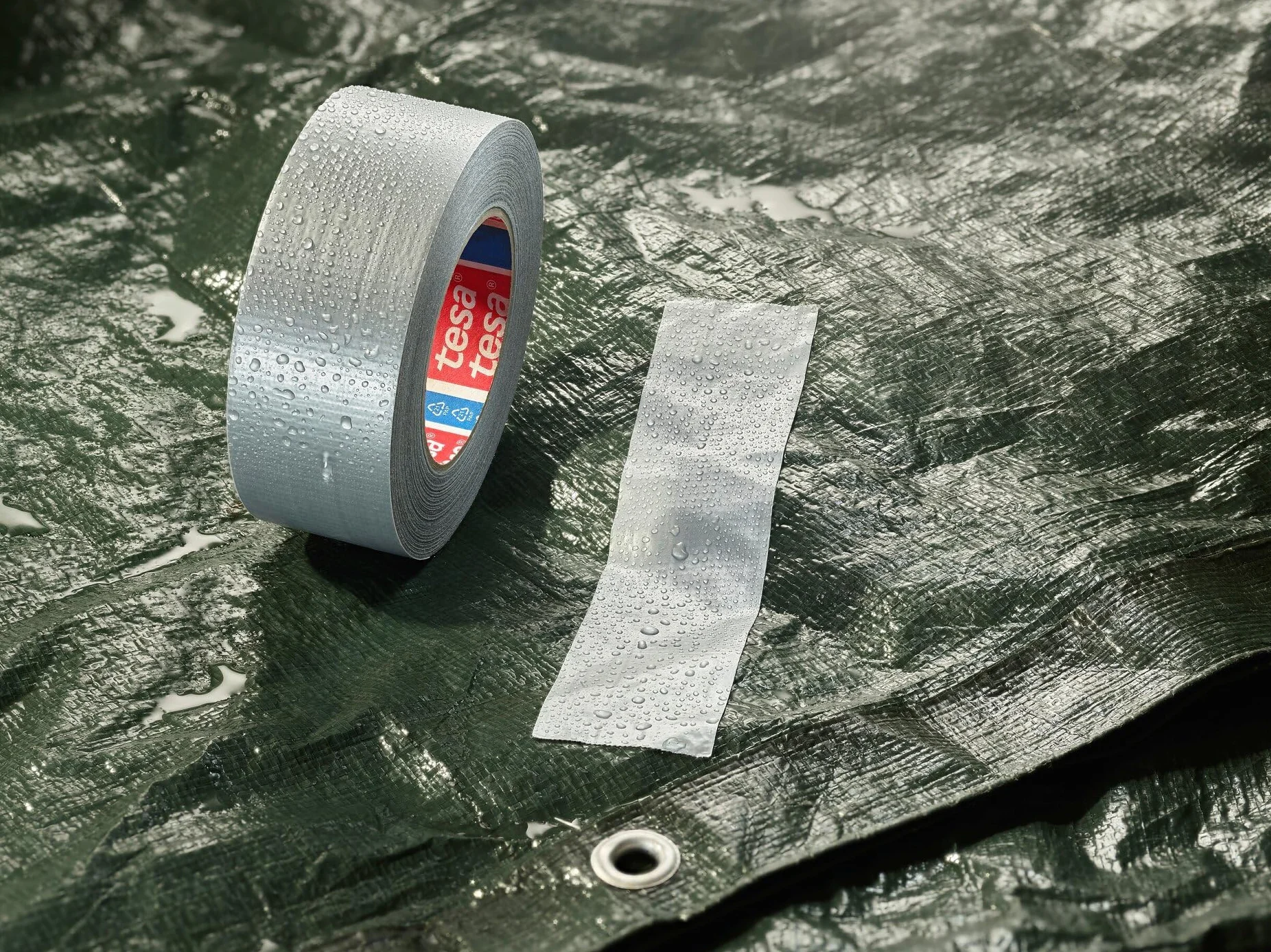 Tesa 60462 Duct Tape Ruban adhésif toilé extra fort 50 mm x 50 m Noir