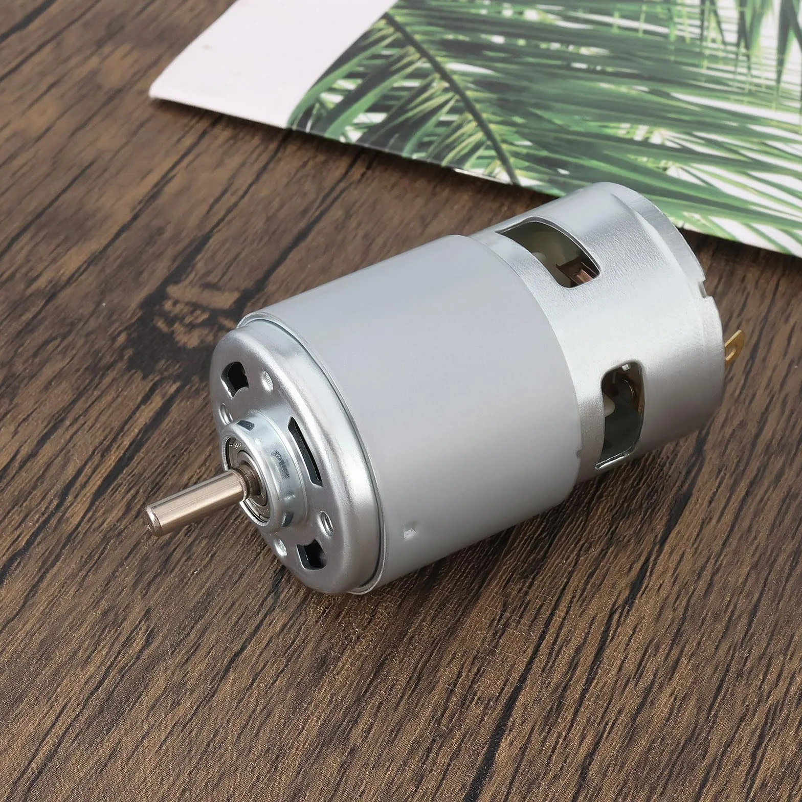 Moteur à Courant Continu 12V-36V 12000 RPM 775 Haute Puissance pour Drone Tondeuse à Gazon 98x42x5mm