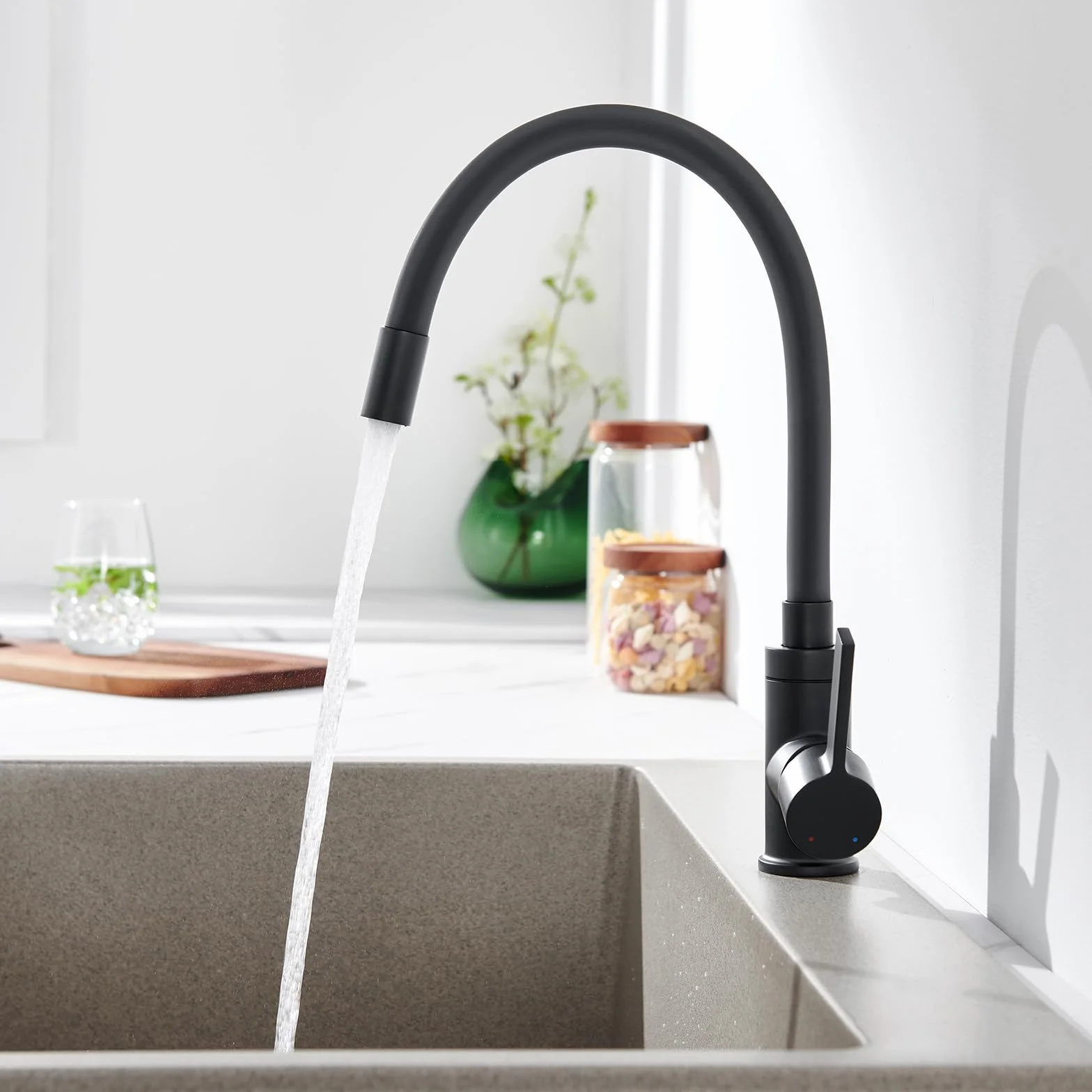 Mitigeur Cuisine Robinet d'Évier Flexible Noir Monocommande Eau Chaude Froide