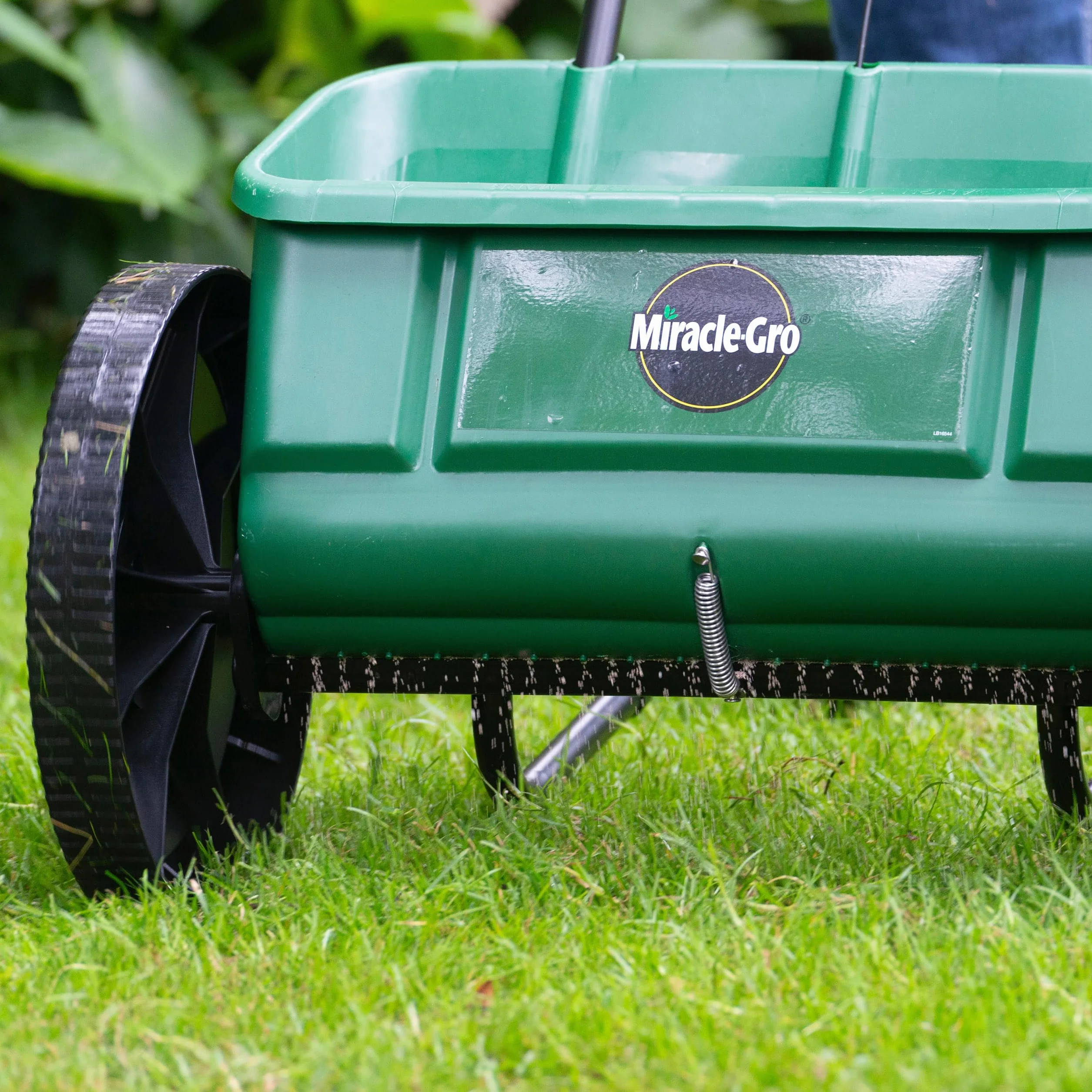 Miracle-Gro Épandeur de graines de pelouse