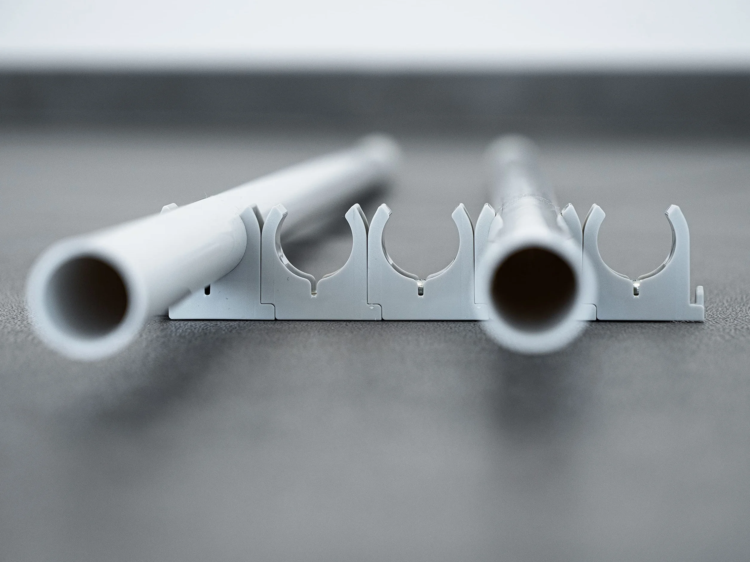 SOMA Clip de tuyau en plastique 20 mm gris lot de 30