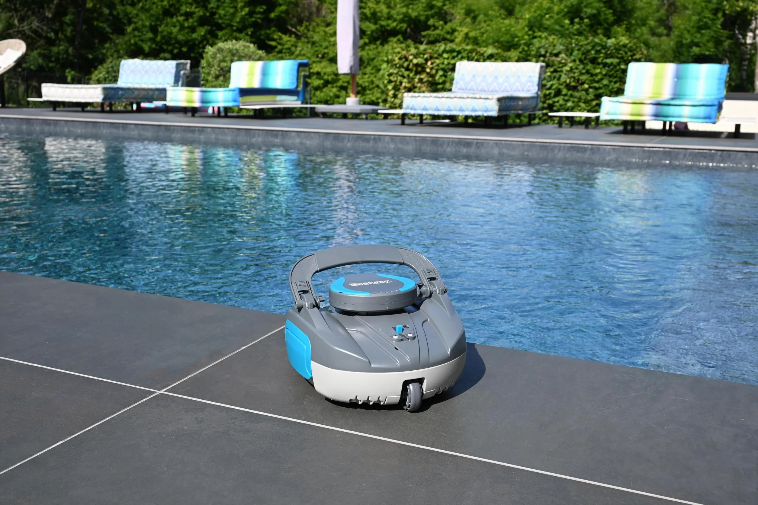 Robot aspirateur Bestway Cristal rechargeable autonome 10m²