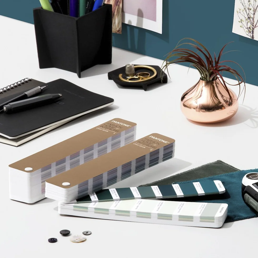 PANTONE FHIP110N Fashion Home Interiors Color Guide