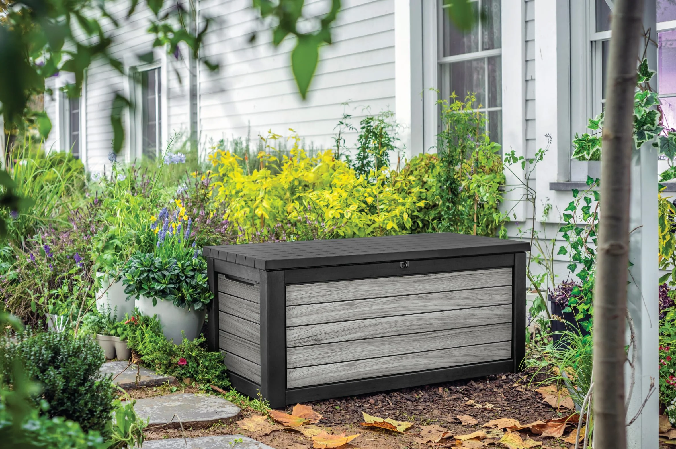 Keter Northwood Boîte de rangement/boîte à coussins 623 l | 100 % étanche avec ventilation donc pas d'odeur désagréable / moisissure, aspect bois moderne, couvercle pouvant supporter jusqu'à 250 kg