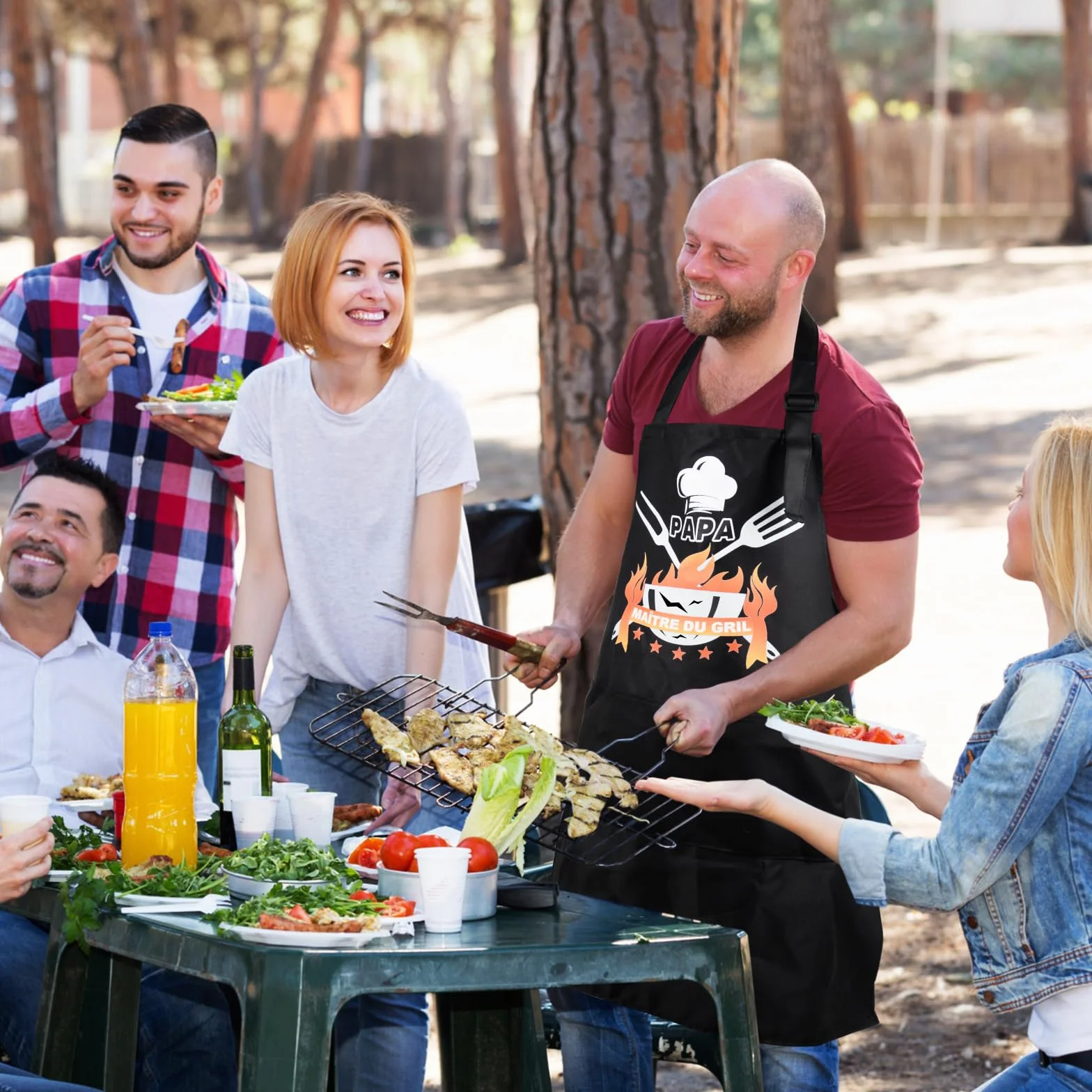 Tablier Barbecue Homme Cadeau Fete Des Peres Tablier Cuisine Homme Humour Cadeau Anniversaire tablier Papa Barbecue Chef Humoristique Accessoire Avec 3 Poches Pour BBQ Fête Noël