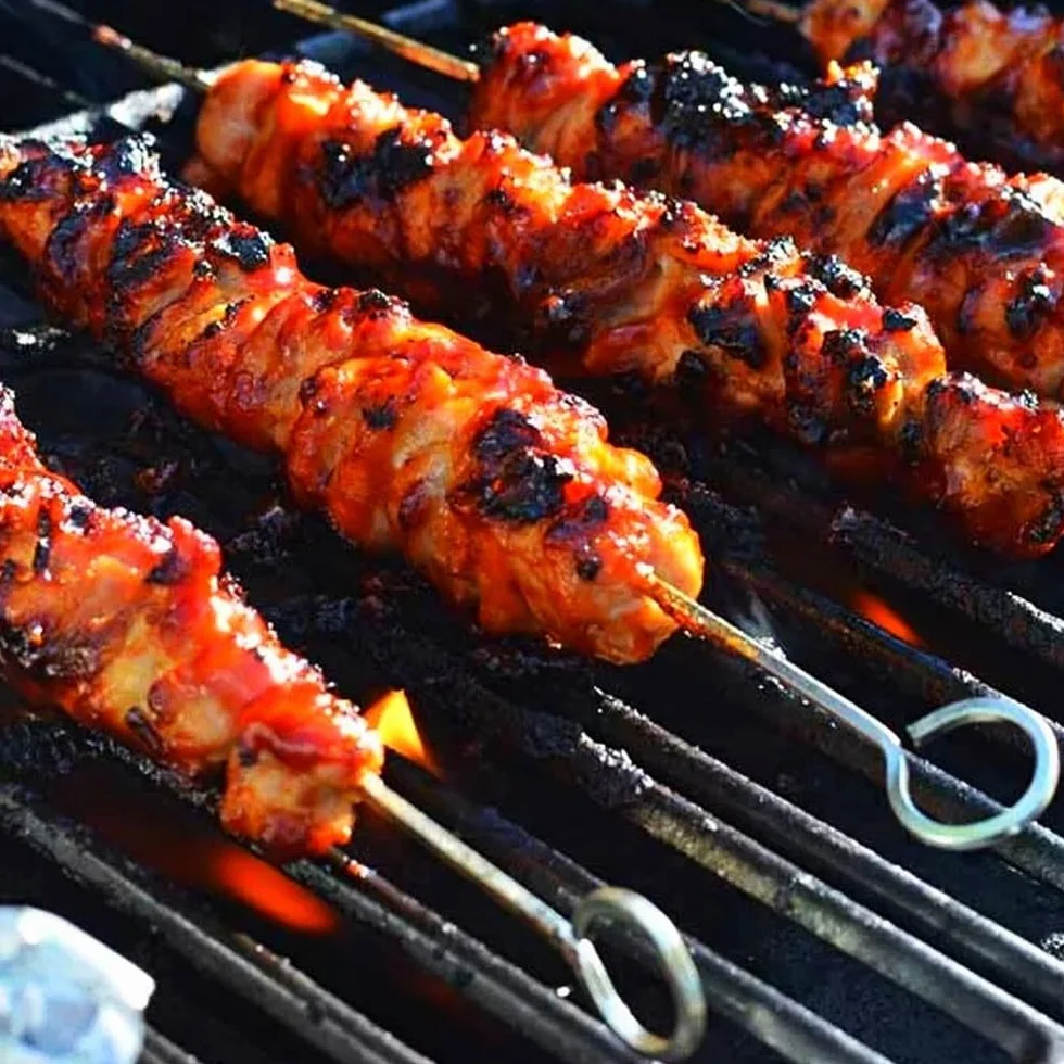 30 Pièces Brochettes Inox,25 cm Brchettes RéUtilisables en Acier Inoxydable,Brochette Pour Griller,Brochette Barbecue pour Grille Barbecue,Viande,Légumes,Facile à Nettoyer