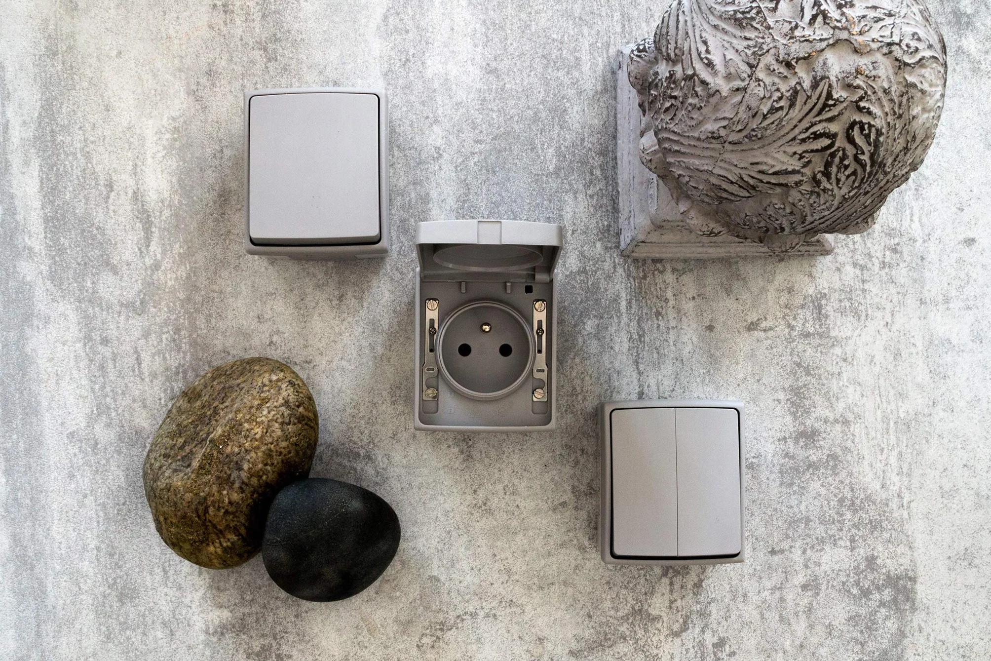 Zenitech Prise 16A 2P+T étanche IP55 Gris