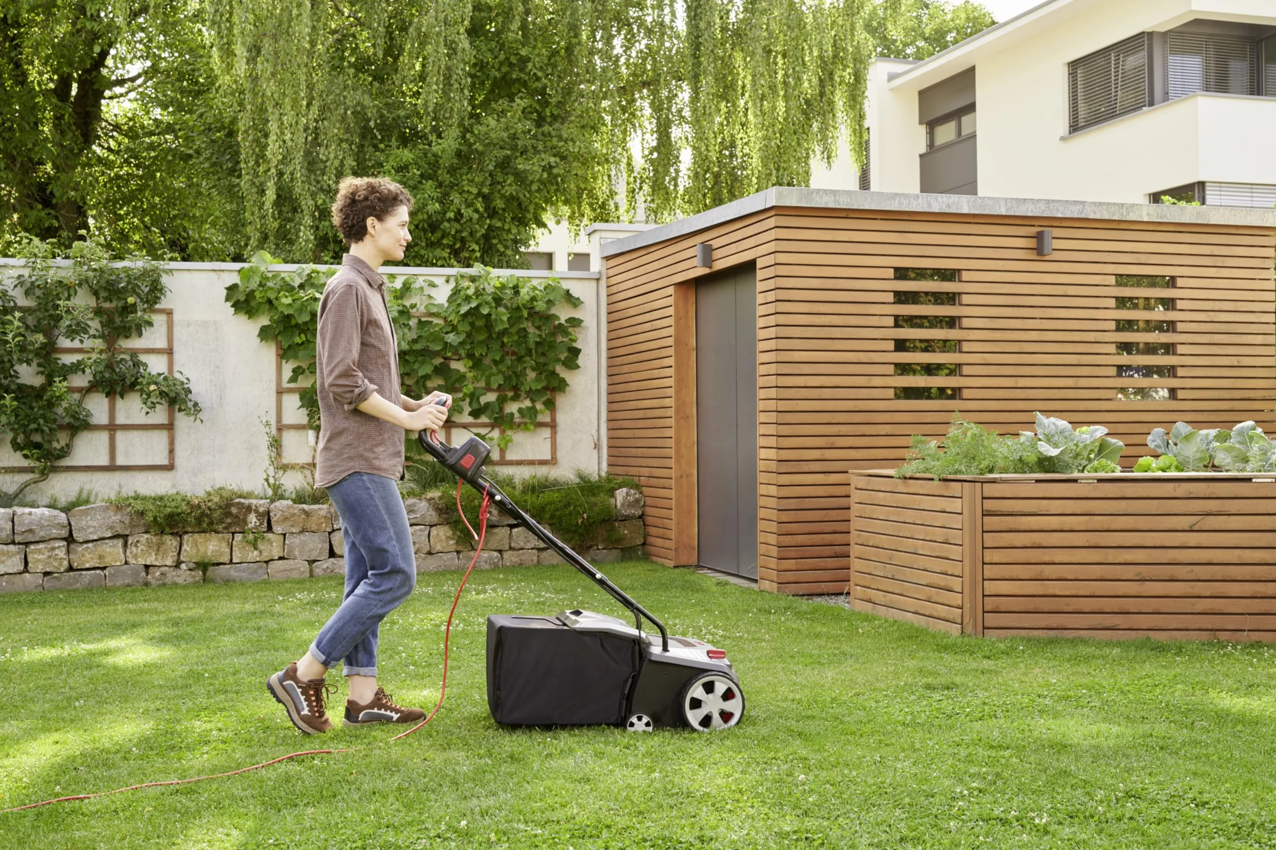 AL-KO Scarificateur électrique 38.4 E Combi Care, Puissance du Moteur de 1400 W, Largeur de Travail de 38 cm, Sac de 55 L, pour Gazon jusqu'à 800 m²