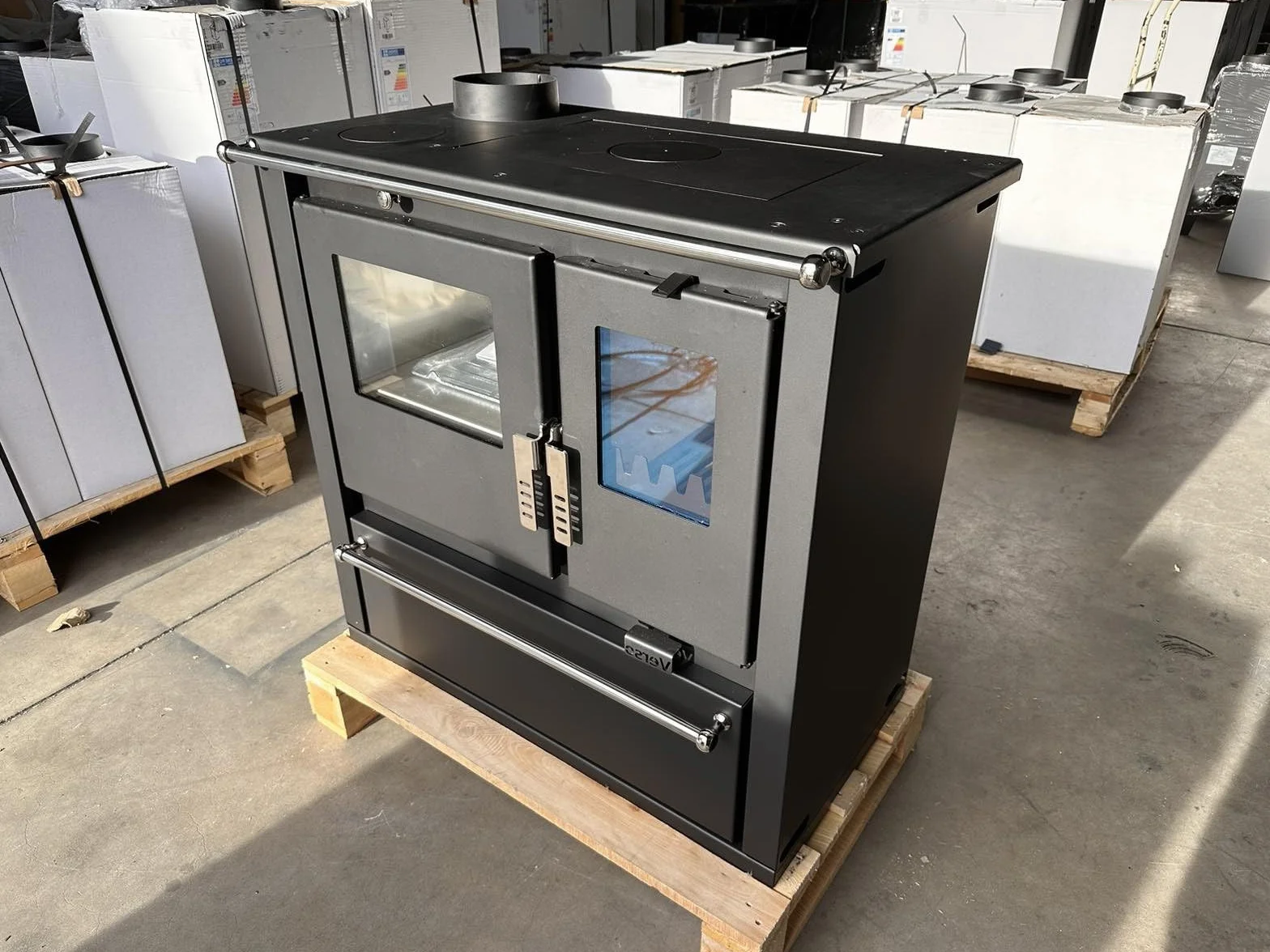 Poêle à bois Verso Cs Plus à gauche 7,7 kW grand compartiment de cuisson acier inoxydable