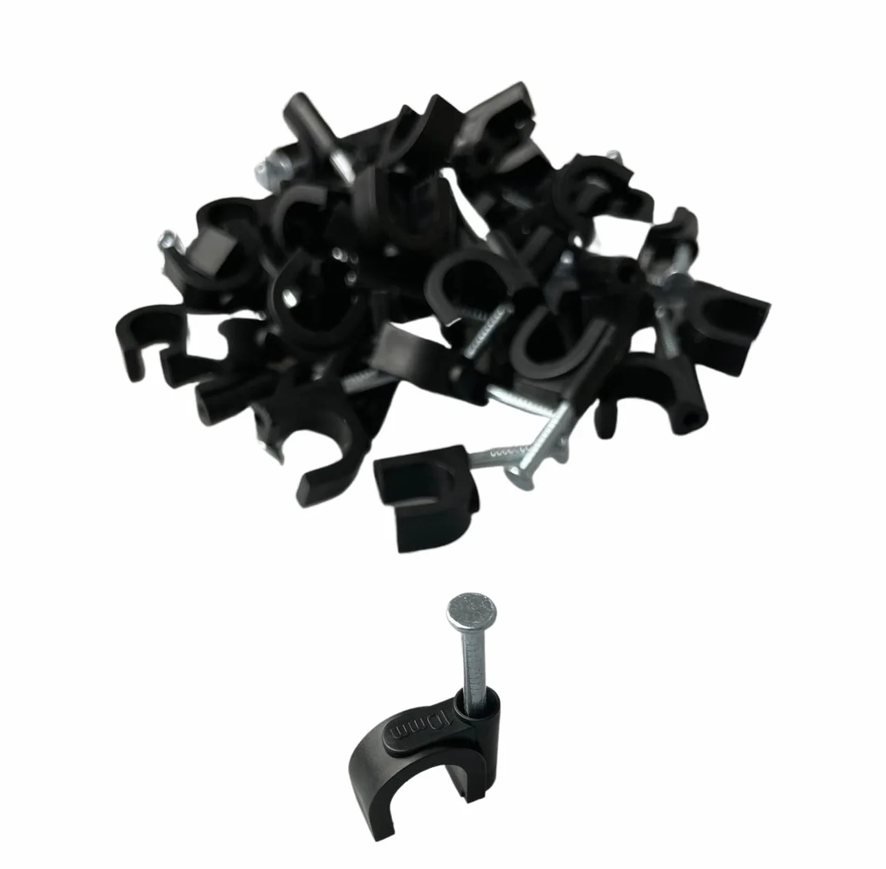 100 clips de câble ronds noirs type K 10 mm avec fixations à clous