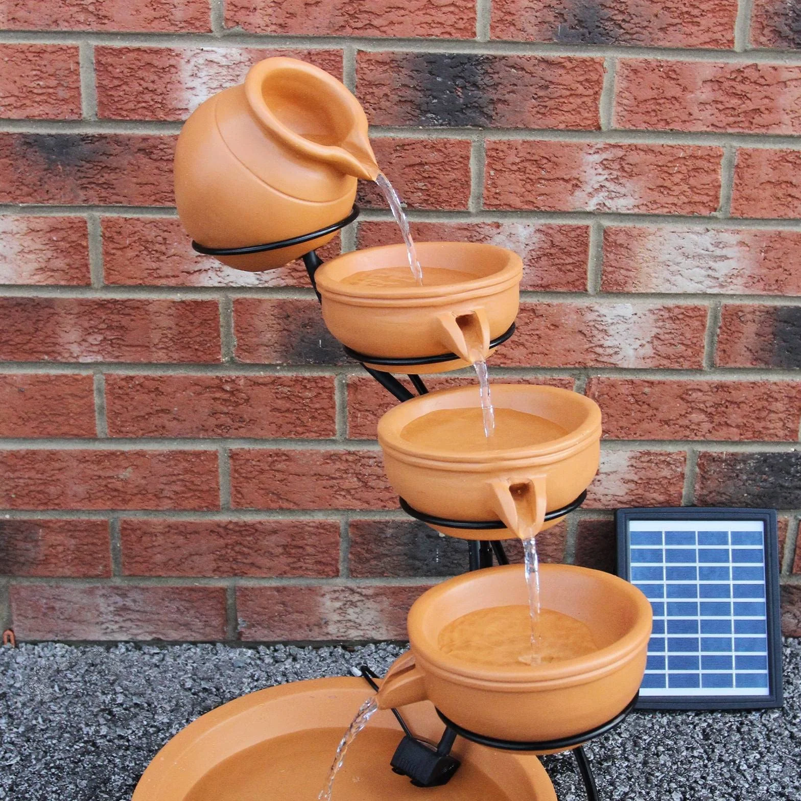 Fontaine Solaire en Cascade de jardin extérieure Terracotta - 4 Niveaux - Décoration Extérieure Jardin Terrasse Abreuvoir - Batterie de 6H Sans Soleil [Piquet de Terre avec Panneau Solaire INCLUS]