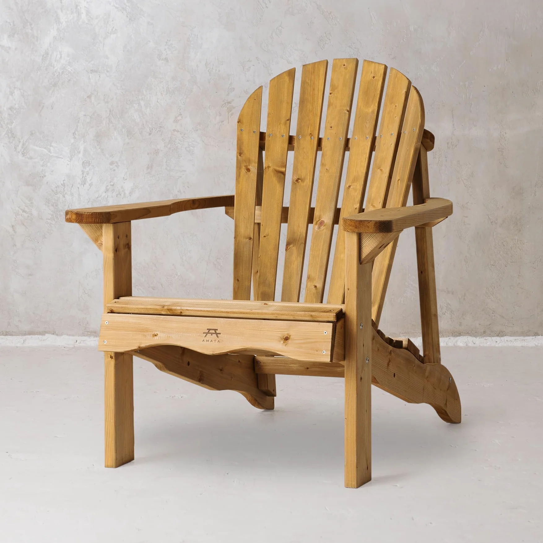 Amata UNGURS Collection Adirondack Chaise Simple en Bois résistante aux intempéries pour Patio, arrière-Cour et Jardin – Ergonomique et Durable – Design Intemporel (Marron)