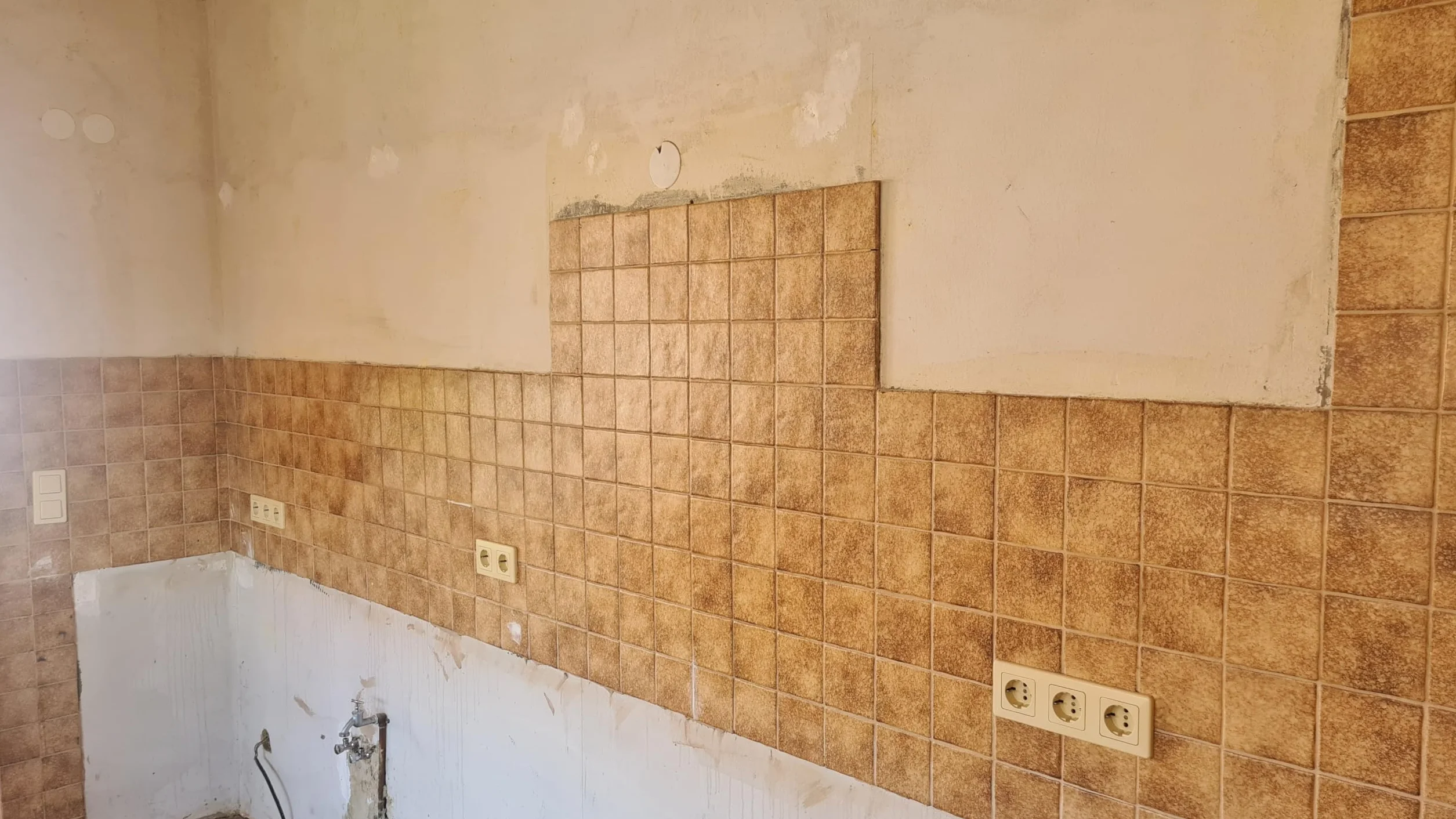 Baufan 3in1 Vernis Spécial Blanc Satiné Salle de Bain Cuisine Intérieur Peinture Carrelage Finition Vitrification