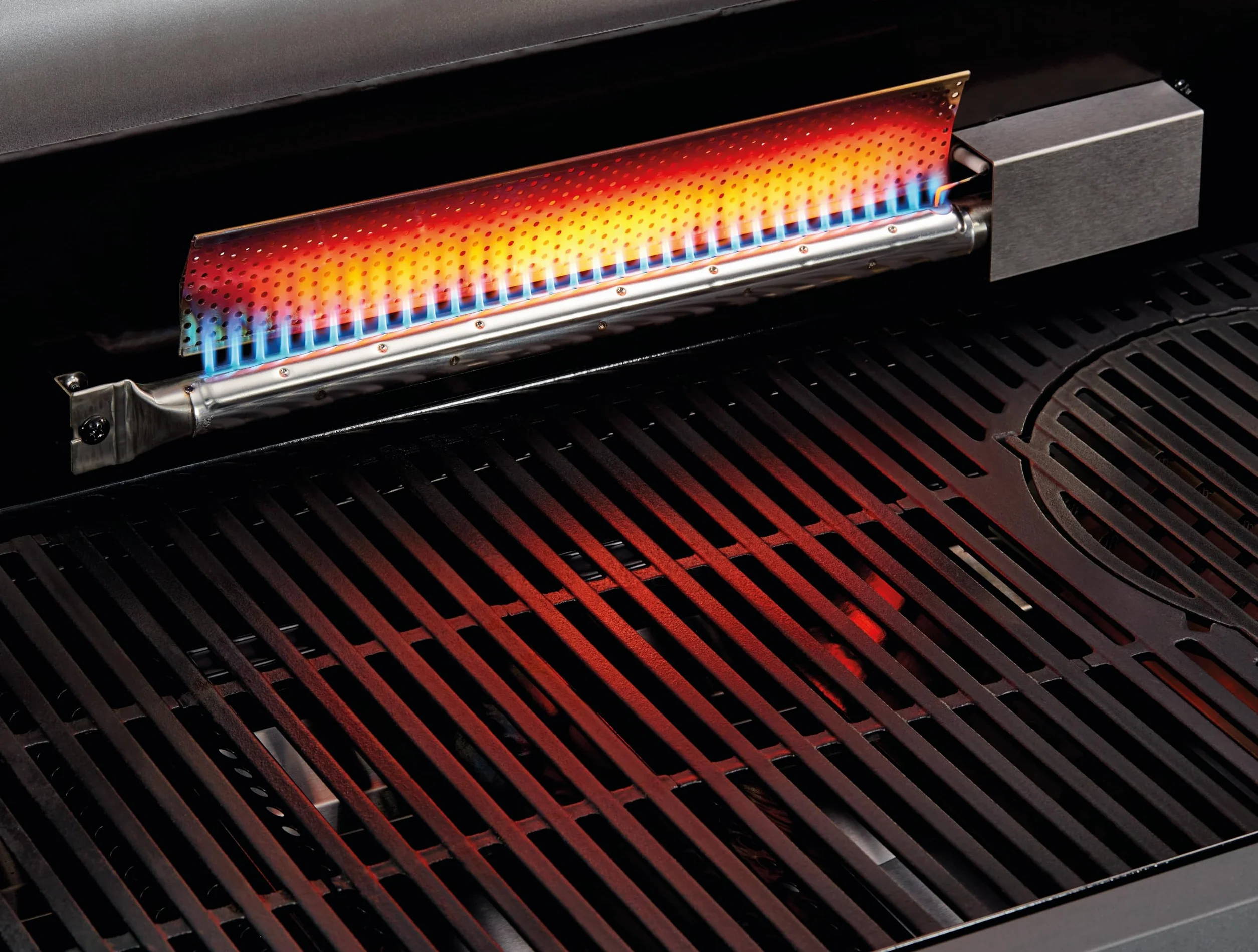 ENDERS - Barbecue Hyde 4-6 brûleurs dont 1 Turbo Zone - 1 brûleur arrière infrarouge - 1 brûleur latéral - SWITCH GRID - 19,4 kW