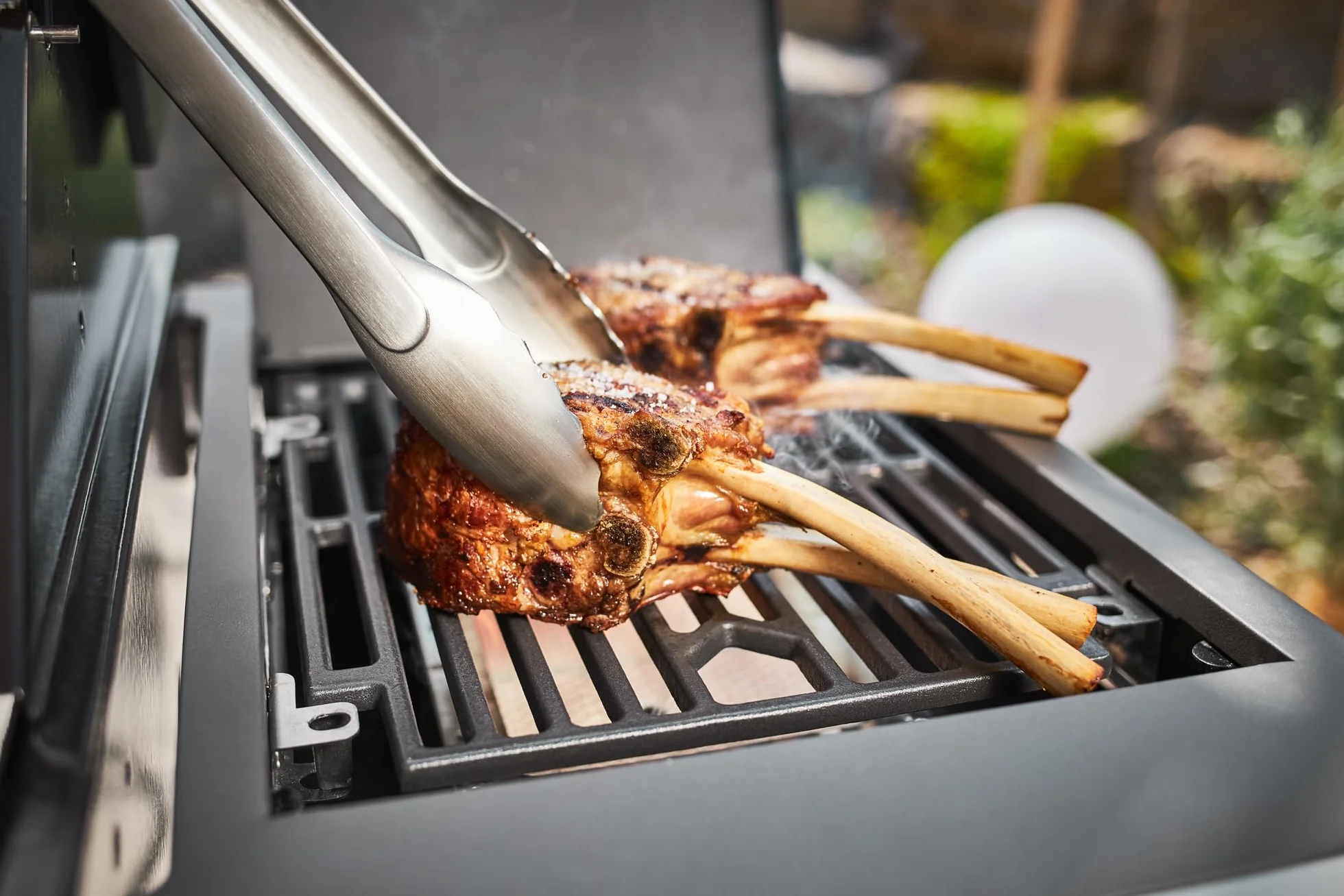 RÖSLE Pince à barbecue, pince à gril avec système de verrouillage breveté pour griller, cuisiner et servir, 30 cm, acier inoxydable, passe au lave-vaisselle, argentée