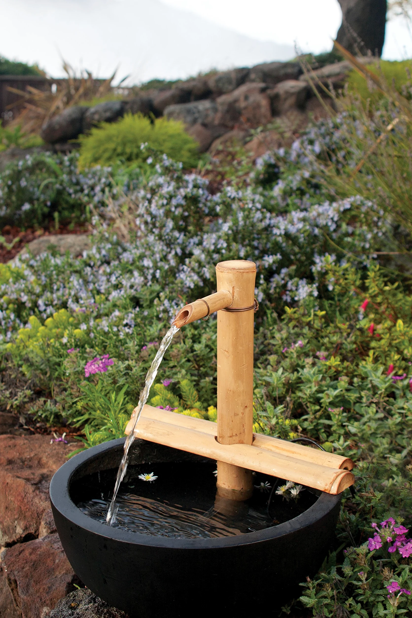Bamboo Accents Kit de Fontaine de Jardin Zen - Bec Réglable Finition Mate Lisse - 220V Pompe Submersible - Fontaine à Eau Intérieure et Extérieure, Contenant Non Inclus (30 cm Demi-Ronds Réglables)