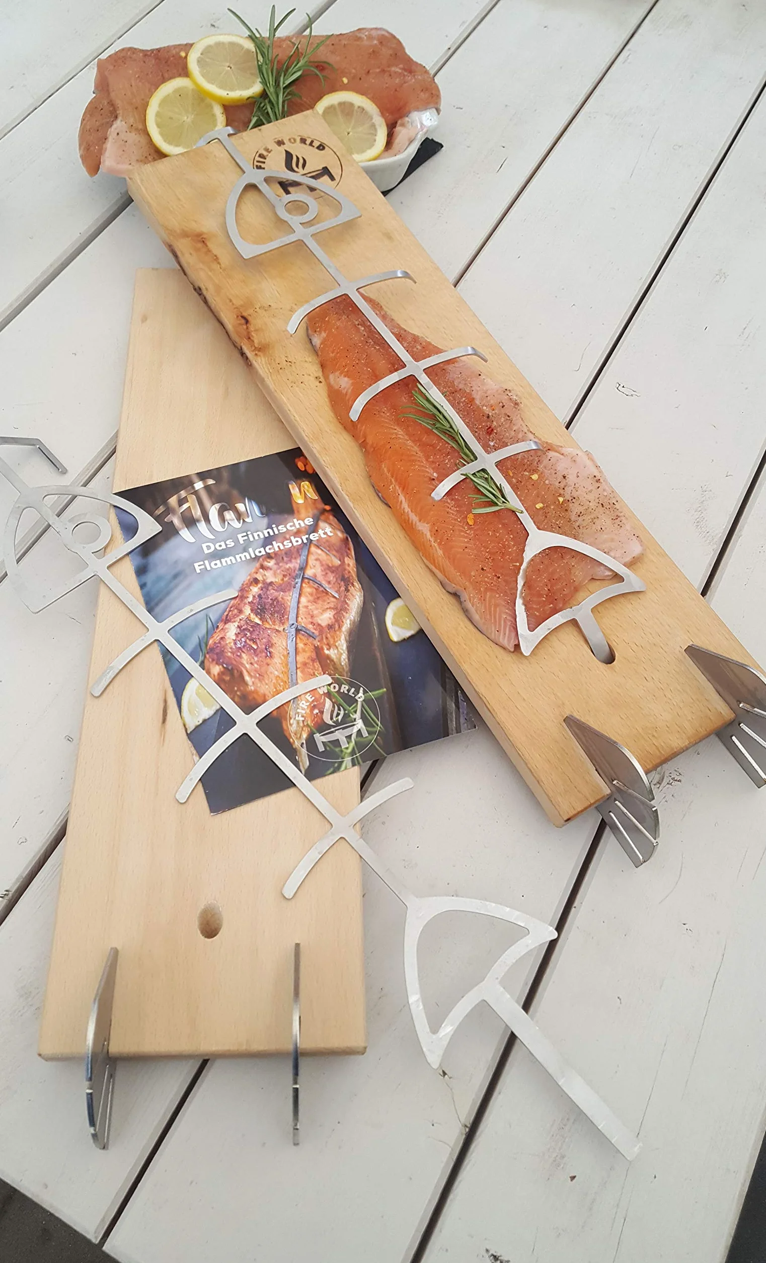 Fire World - Lot de 3 planches à saumon flammé - Planche à saumon flammé avec support en acier inoxydable - Planches à saumon en hêtre - Planche à saumon - Brasero - Planche à fumer - Fabriqué en