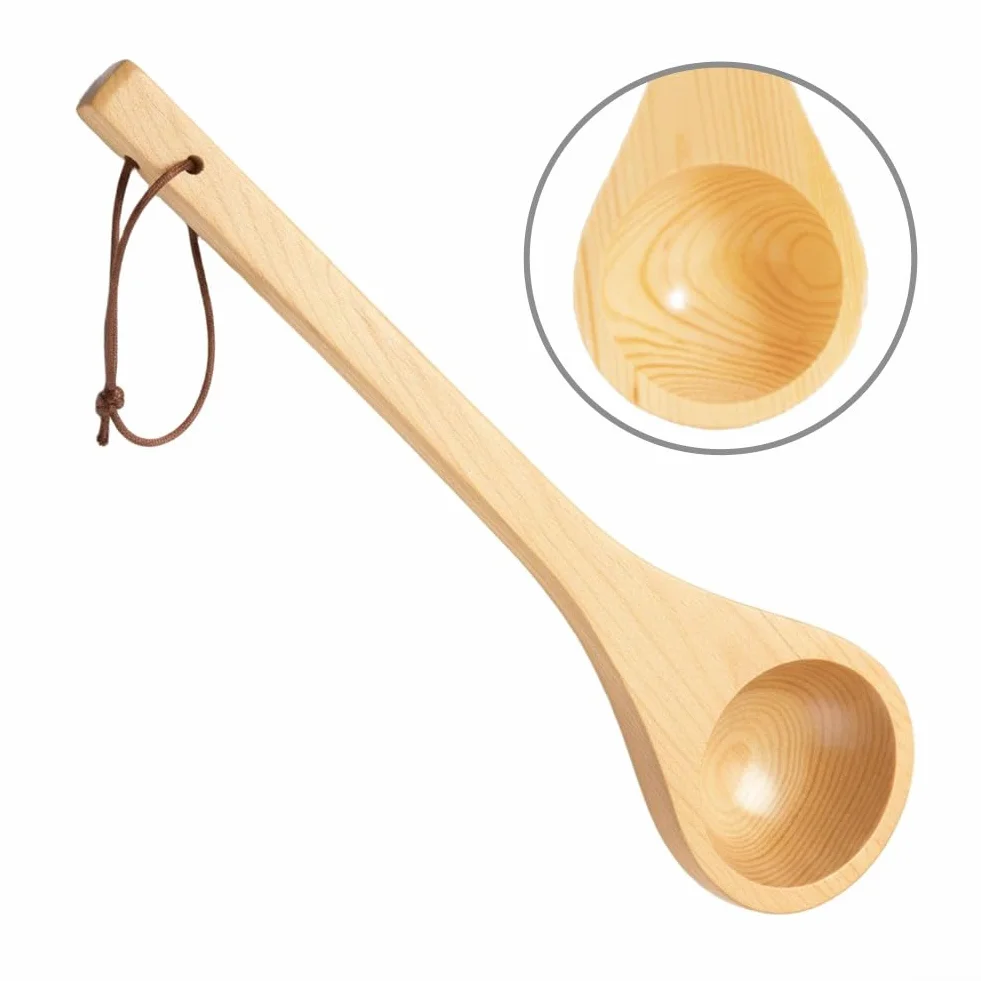 Louche de sauna en cèdre thermostable avec bords arrondis et bec conique