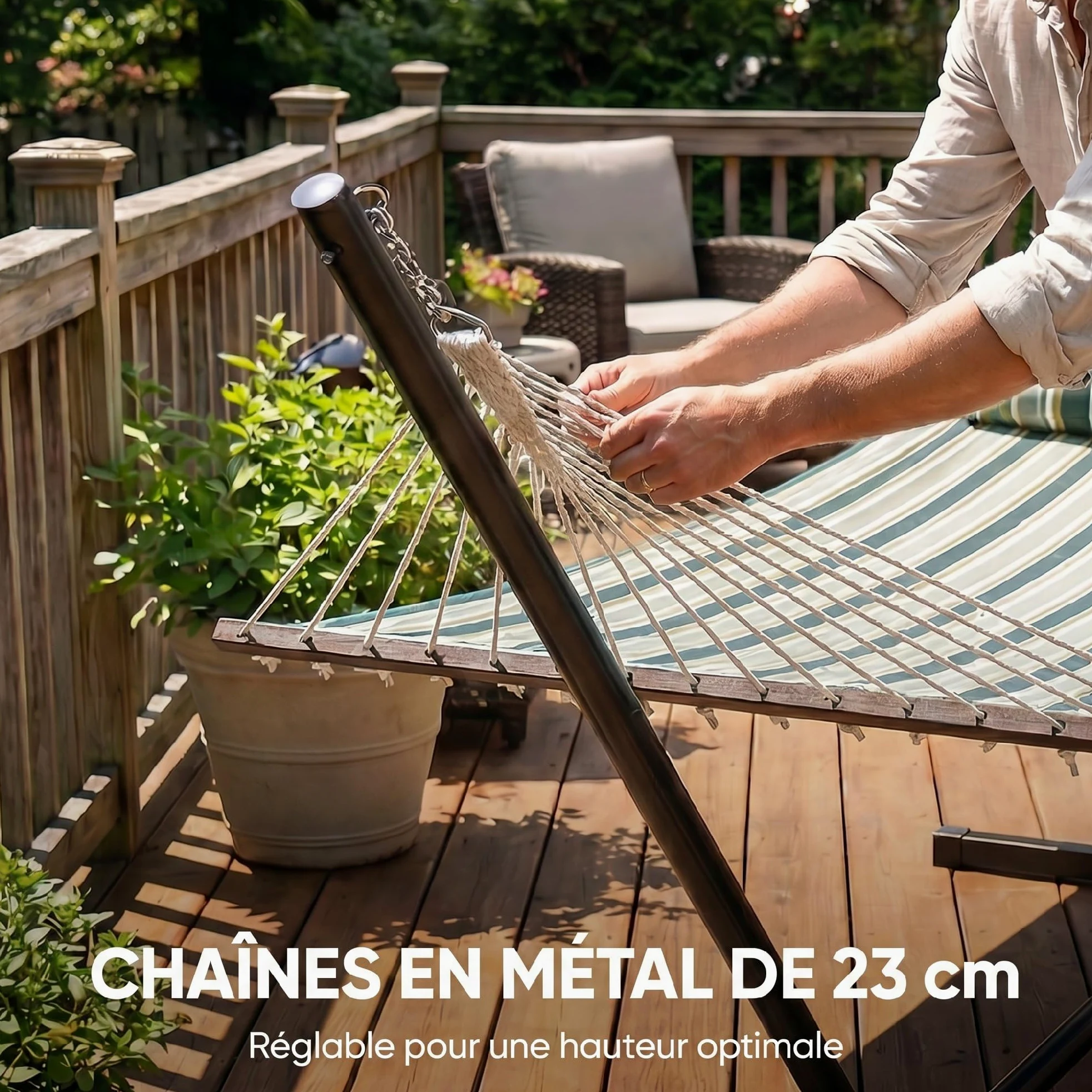 Outsunny Hamac sur Pied 353 cm, hamac avec Support Acier avec Coussin Amovible et Barres d'écartement, pour intérieur et extérieur, lit de Sieste rayé, Vert