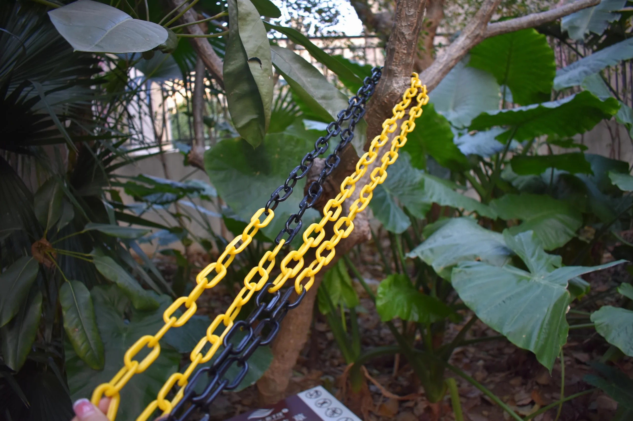 Chaîne d'arrêt plastique noir et jaune 6mm x 25m Sécurité Haute Visibilité