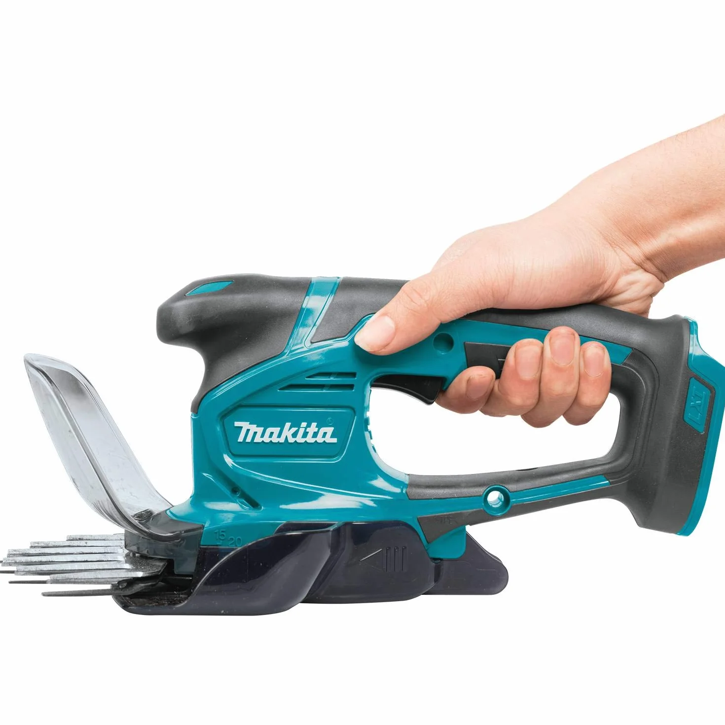 Makita DUM604Z Cisaille à gazon sans fil