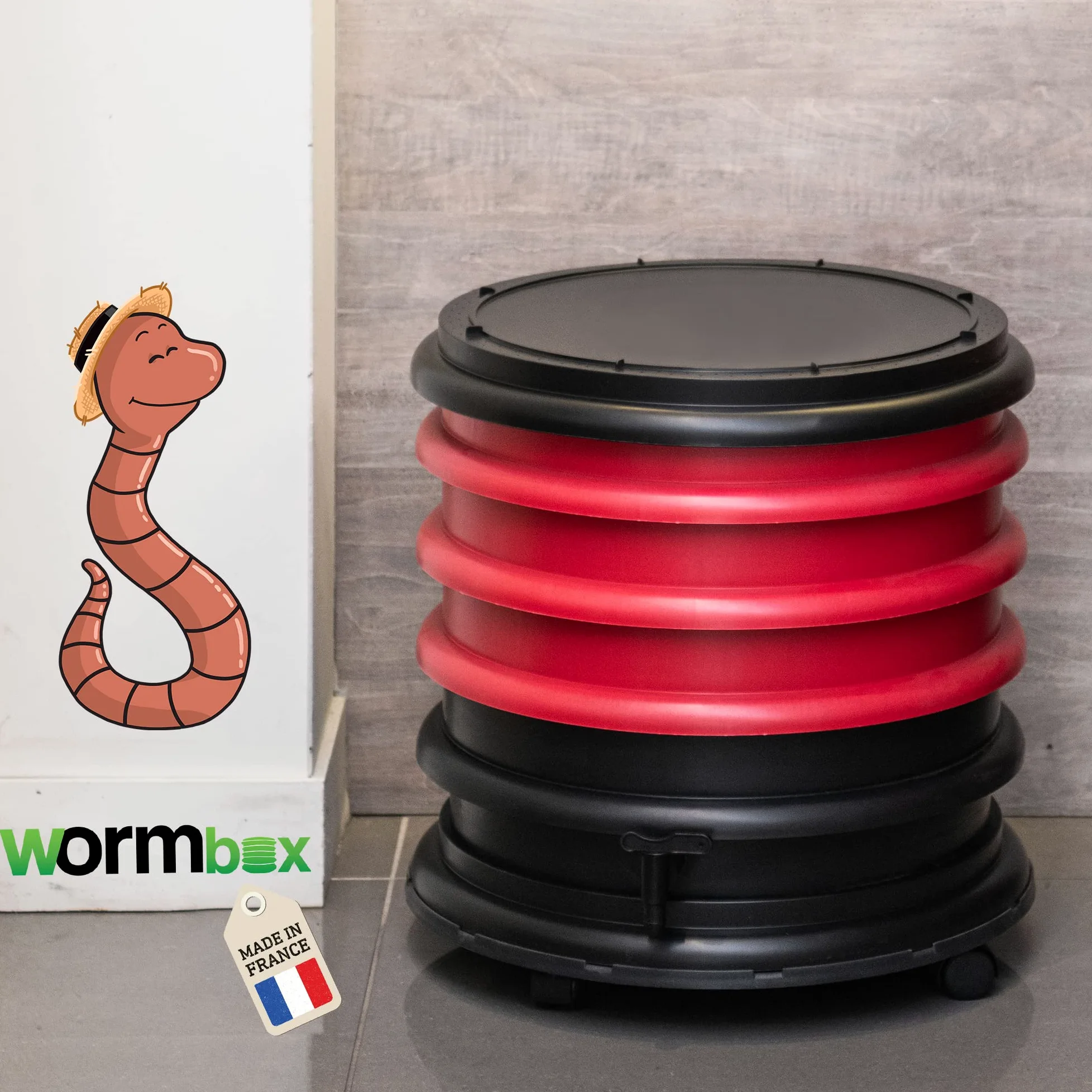 WORMbox | Lombricomposteur 4 Plateaux Noir + 500gr de vers de Compost + 1 Bloc Coco | 64 litres | Compostez Vos déchets organiques, Les vers de Terre/lombrics produisent du lombricompost