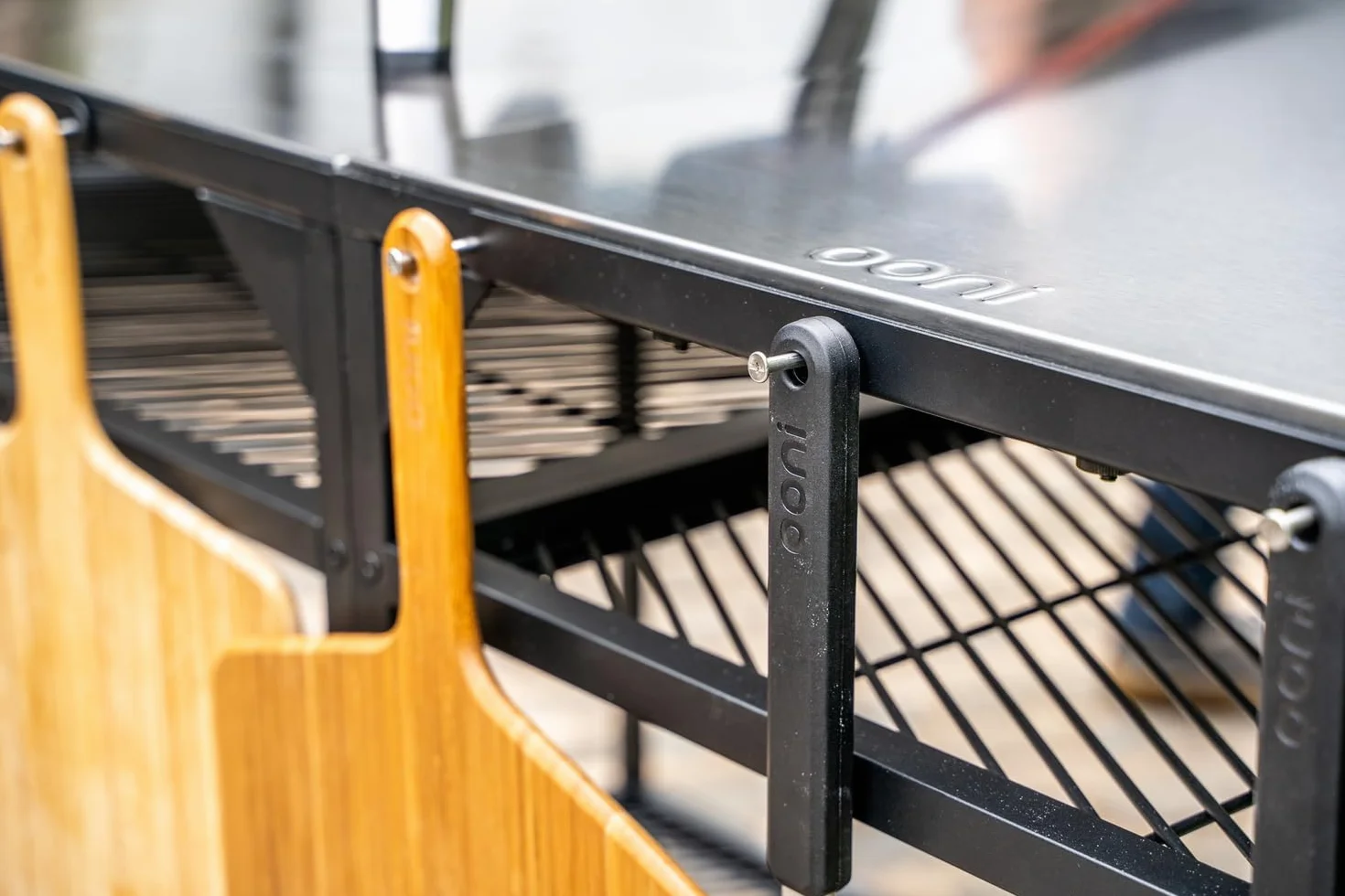 Ooni Medium table modulaire d'extérieur – Chariot de four à pizza de 31 x 23 x 35 In, en acier inoxydable pour grill et barbecue, table d'extérieur