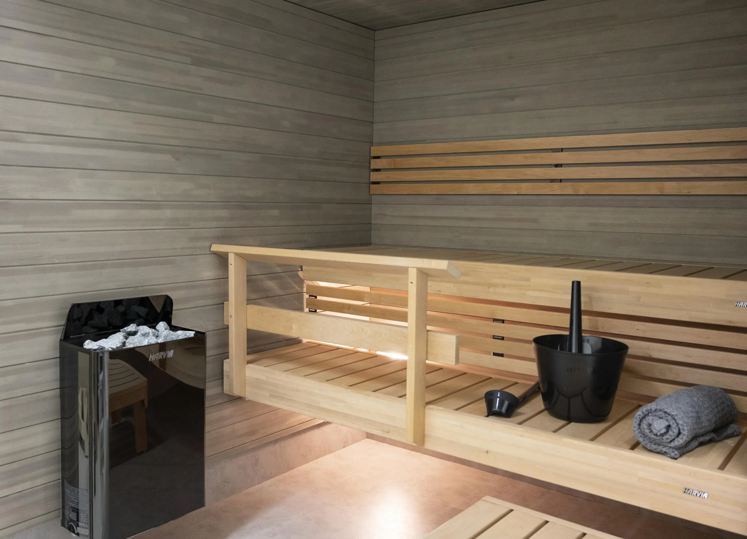Harvia The Wall Poêle pour sauna 400 V 6 kW chrome foncé avec commande EOS ECON et pierres