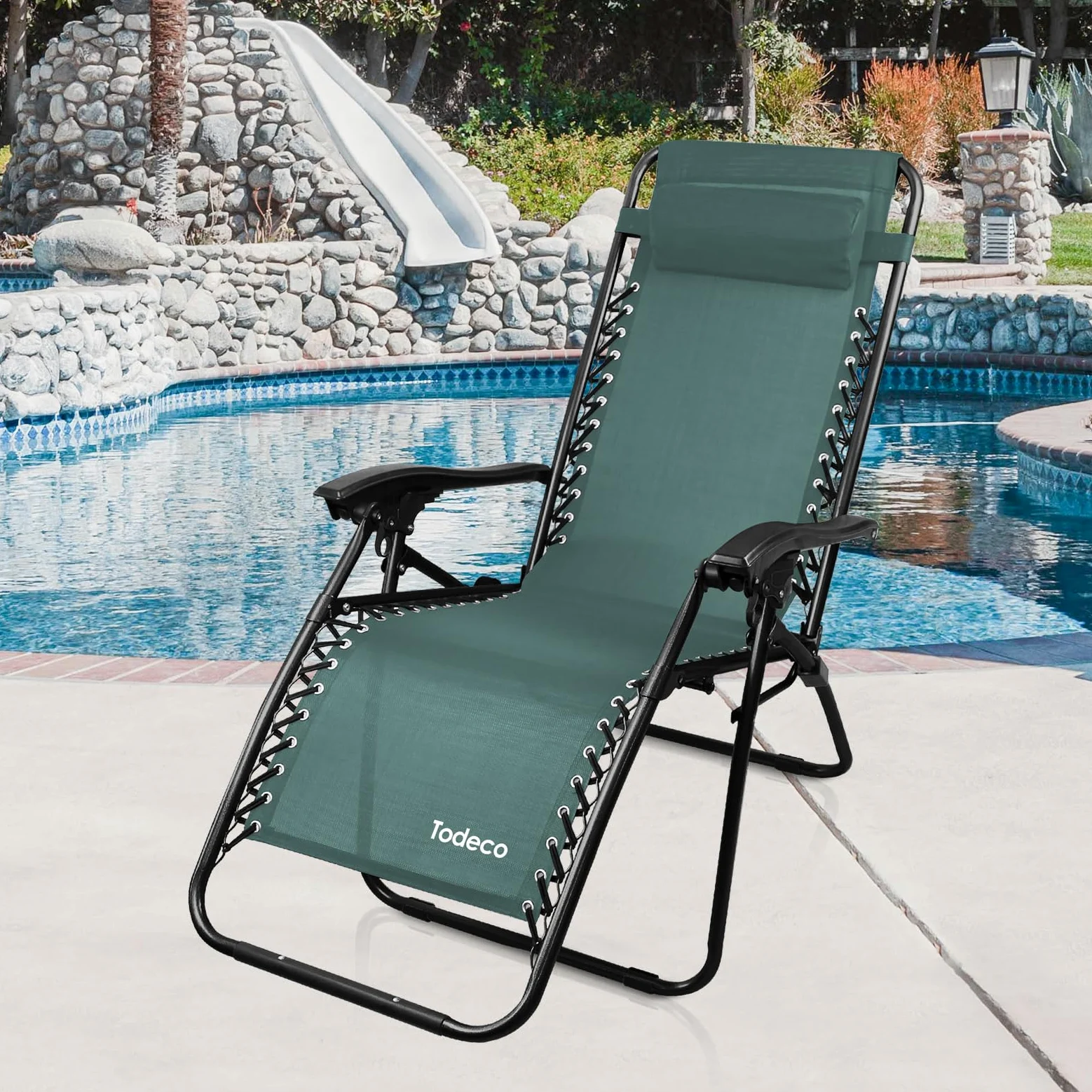 Todeco Transat Exterieur Lot de 2, Chaise Longue Inclinable, Bain de Soleil | Repose-tête, Textilène respirant, accoudoirs réglables, bain de soleil pour extérieur, camping et jardin, vert