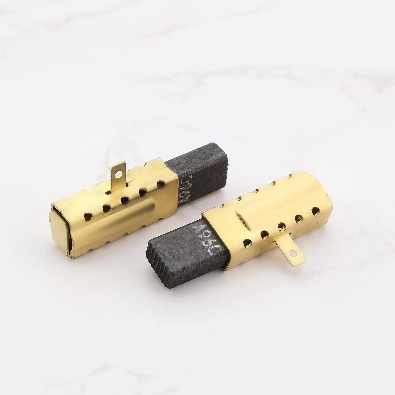 Balais de Charbon de Moteur Compatible avec Bosch GBH 2-18 RE, PBH 2000 RE, Perceuse à Percussion