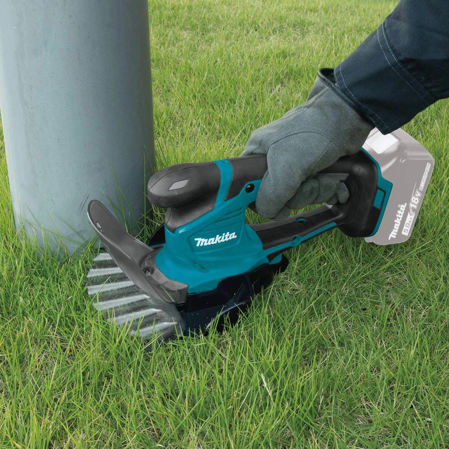 Makita DUM604Z Cisaille à gazon sans fil