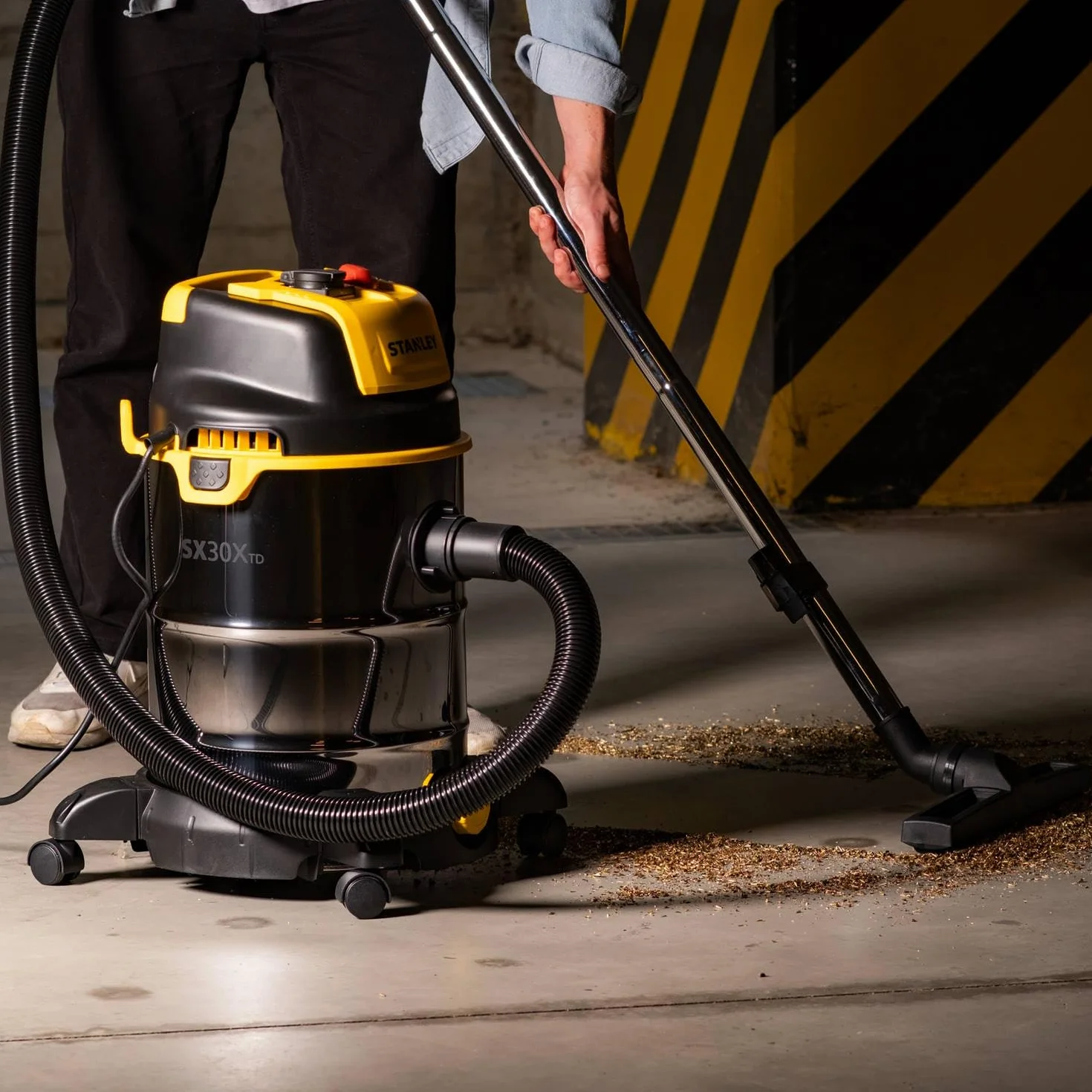 STANLEY Aspirateur Solides et Liquides SXVC30XTDE 1600 W 30 l
