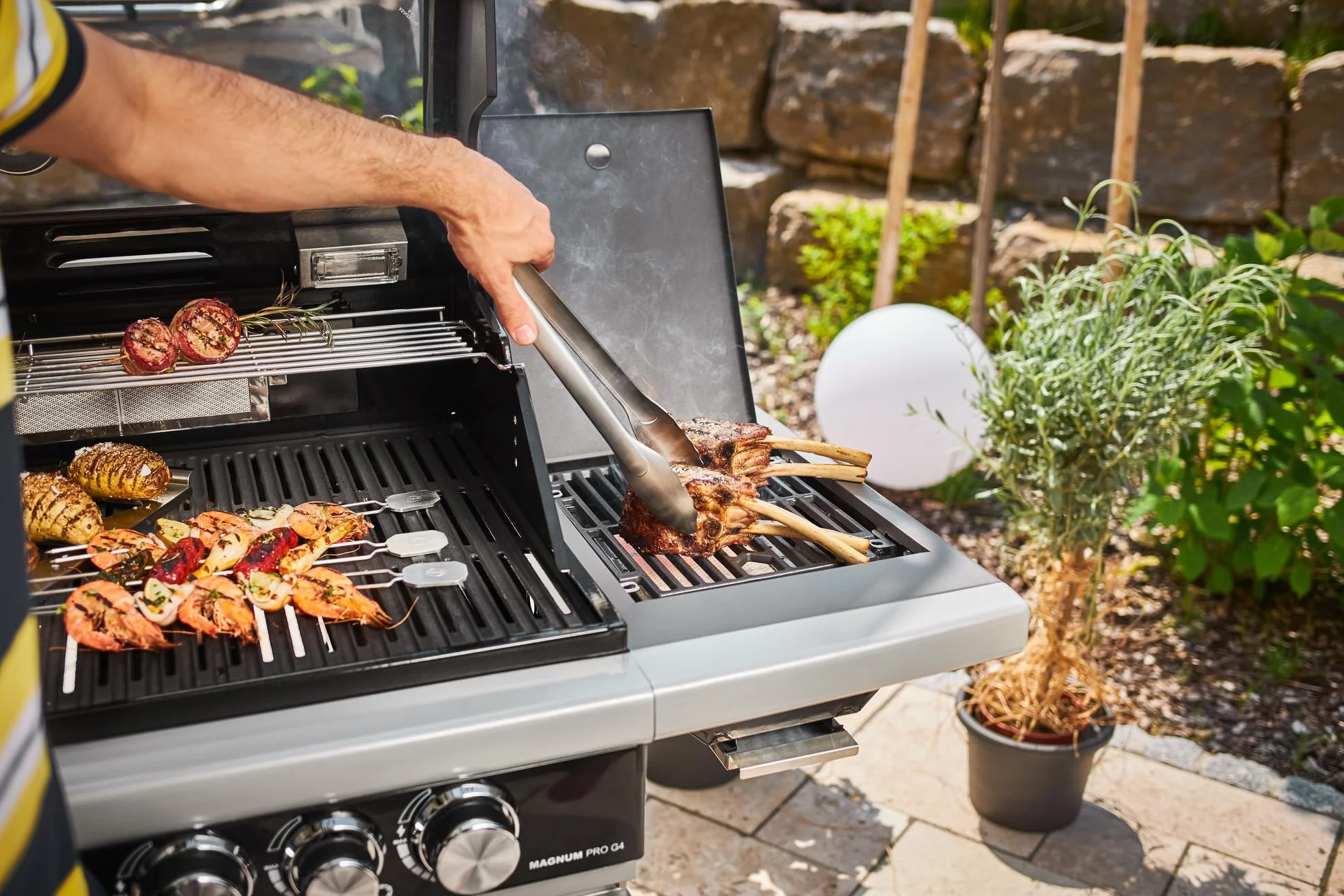 RÖSLE Pince à barbecue, pince à gril avec système de verrouillage breveté pour griller, cuisiner et servir, 30 cm, acier inoxydable, passe au lave-vaisselle, argentée