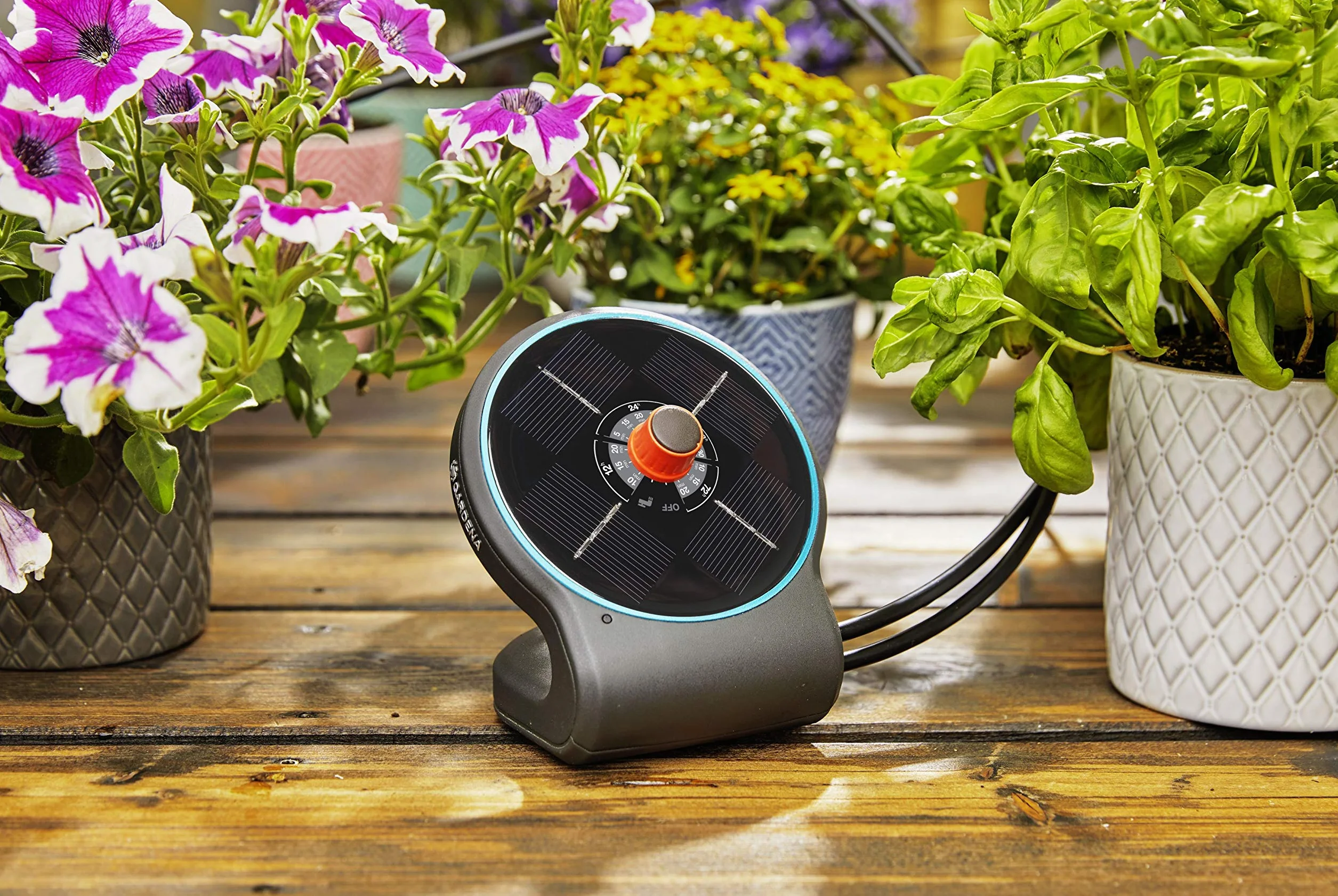 Gardena AquaBloom Ensemble d'arrosage solaire système d'irrigation pour plantes balcon pot jusqu'à 4 m 13300-20
