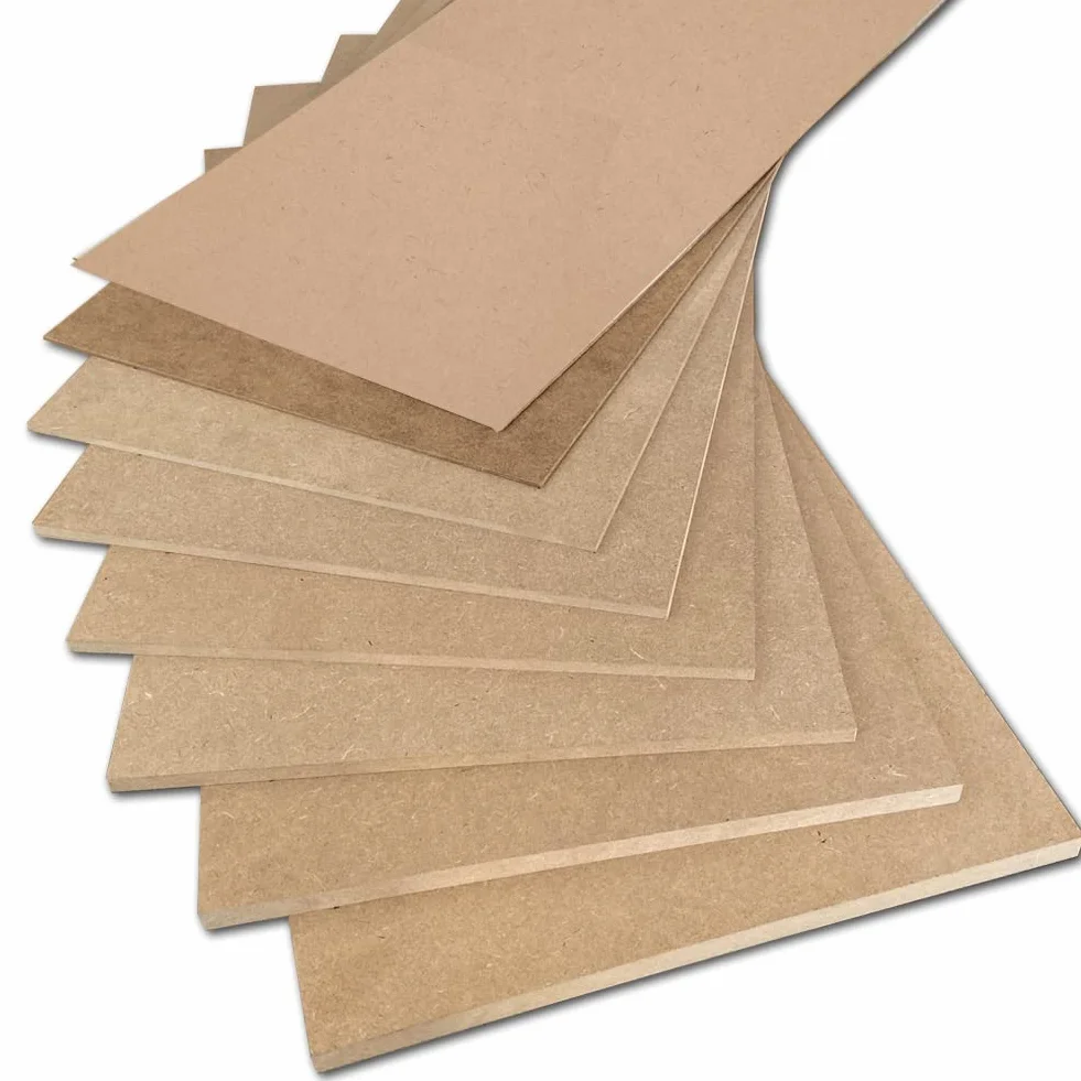 Panneau HDF 800 x 600 x 3 mm 1 face lisse - FSC mixte 70%