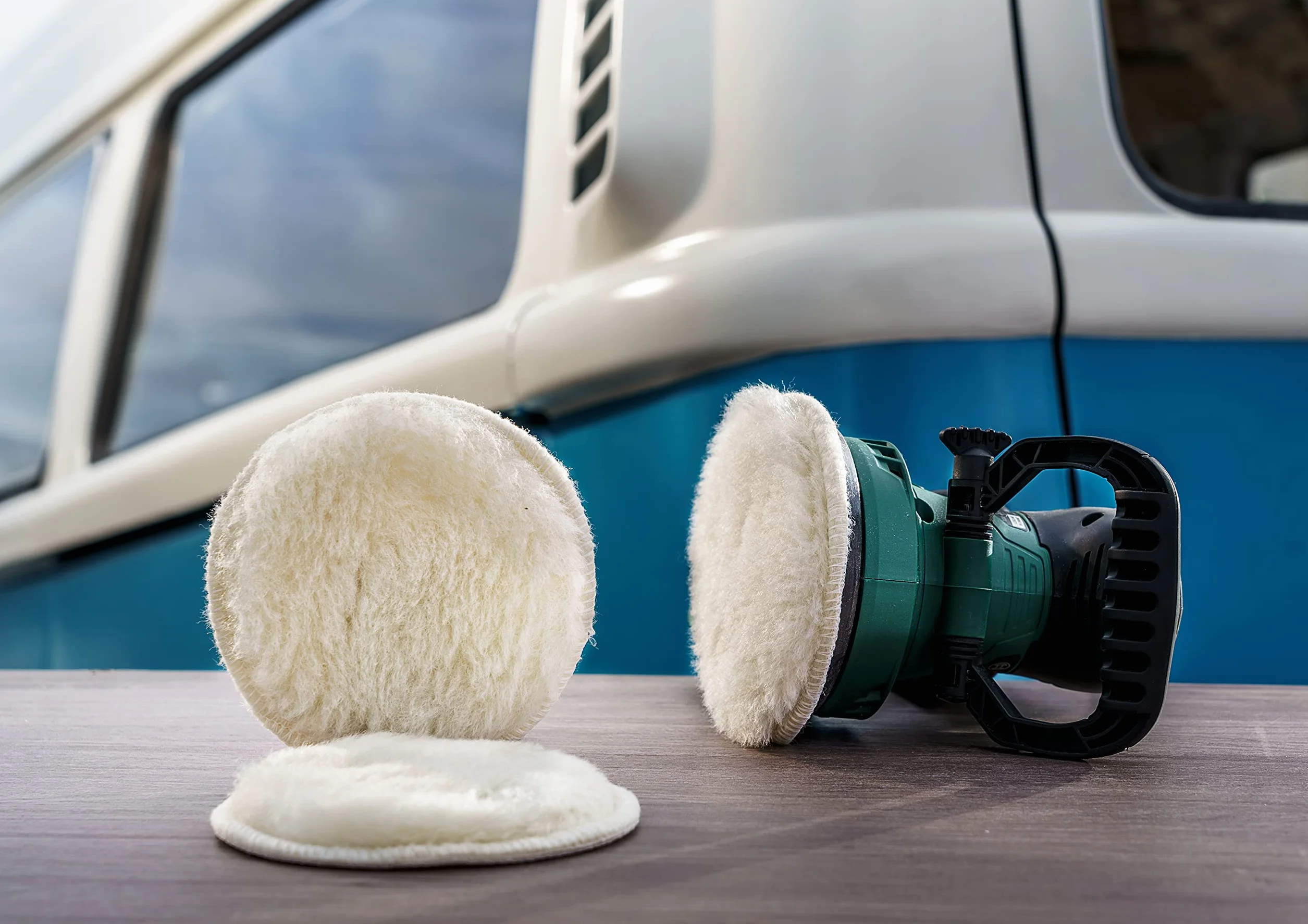 Bosch Tampon de polissage en laine d'agneau Ø 125 mm auto-agrippant pour ponceuses excentriques
