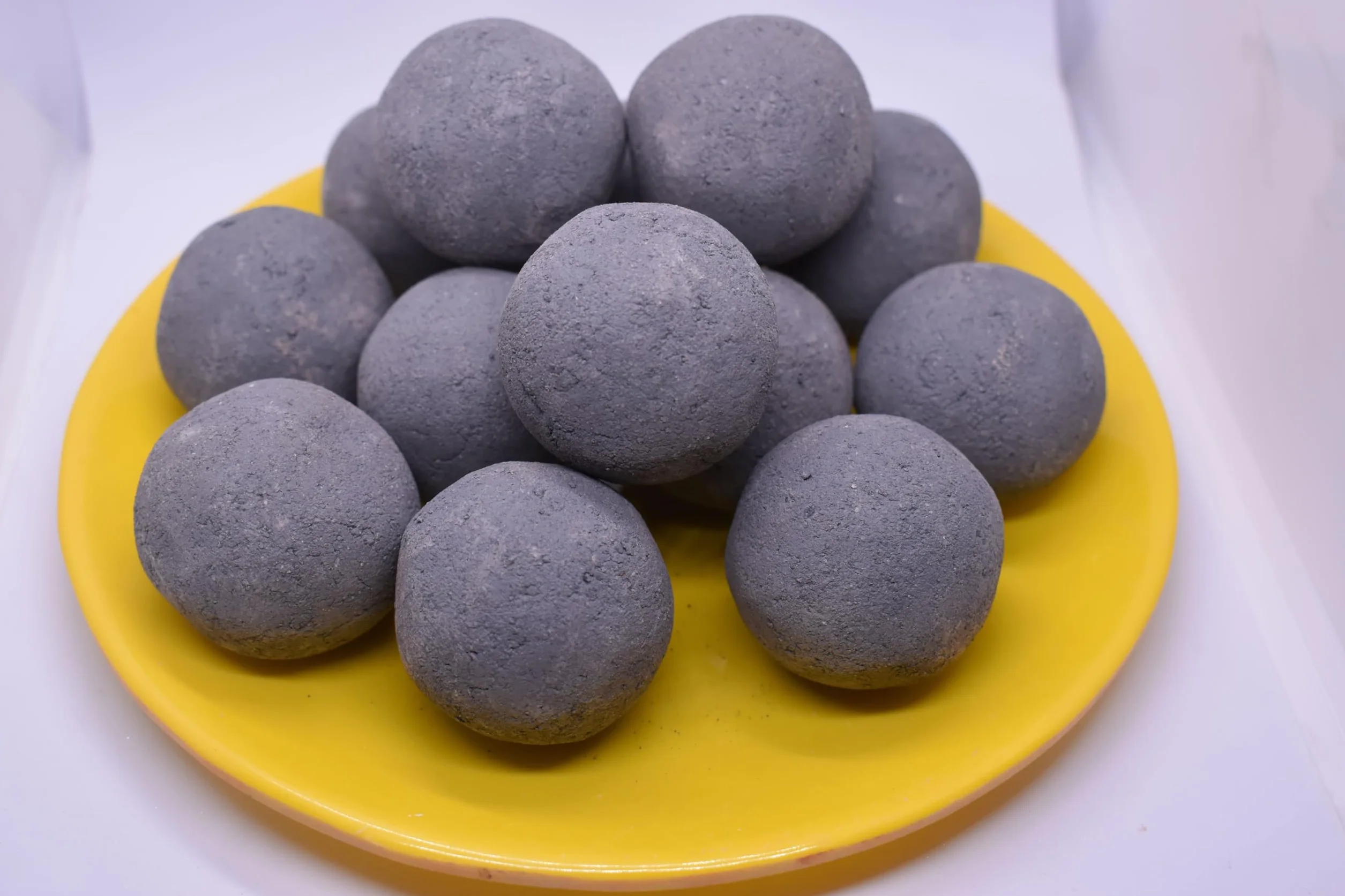 Boules d'argile noire 200 g