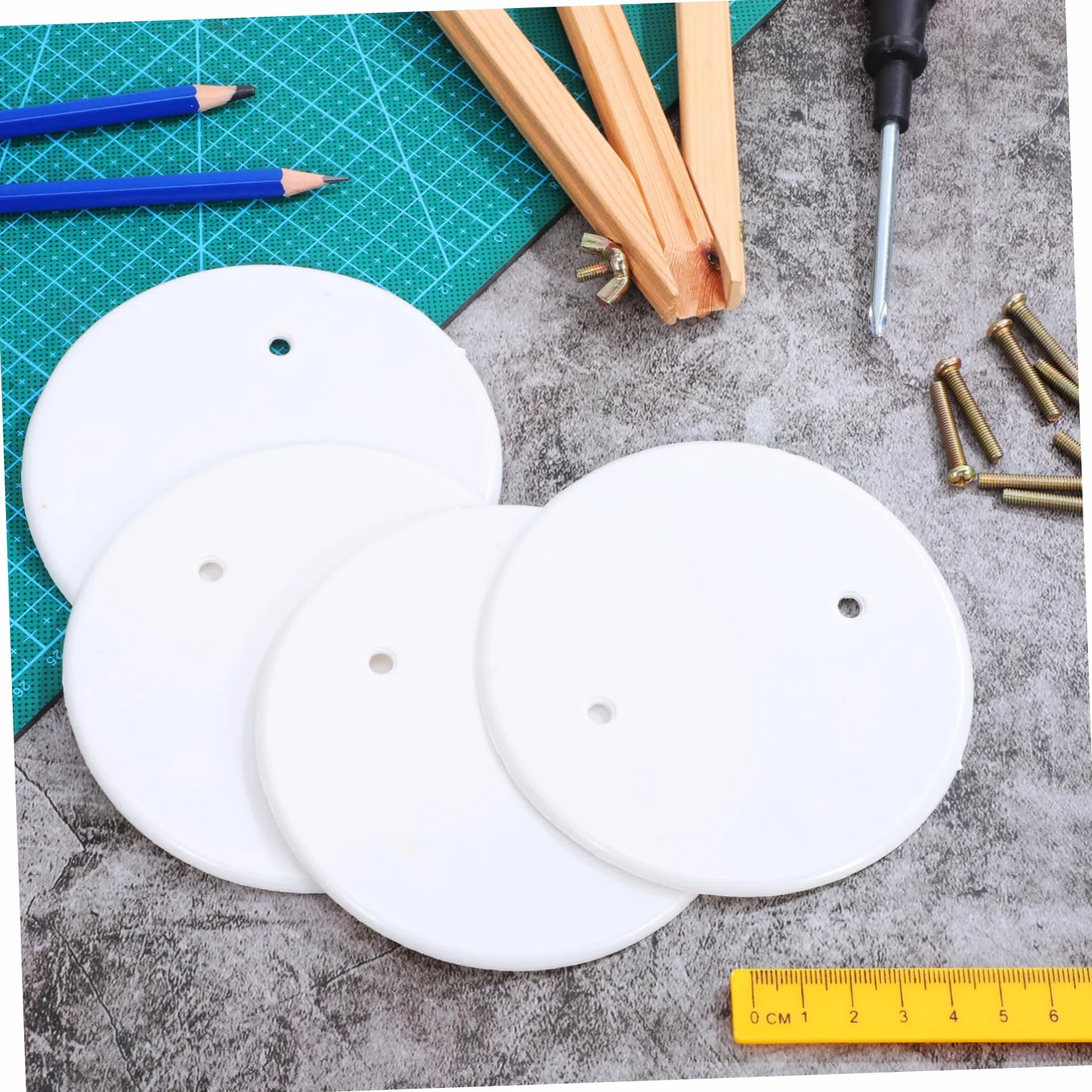 Lot De 4 Cache-Trous Plafond Ronds Plates 4.33In Cache-Plafond Rond En Plastique Avec Vis Pour Boîtes Électriques